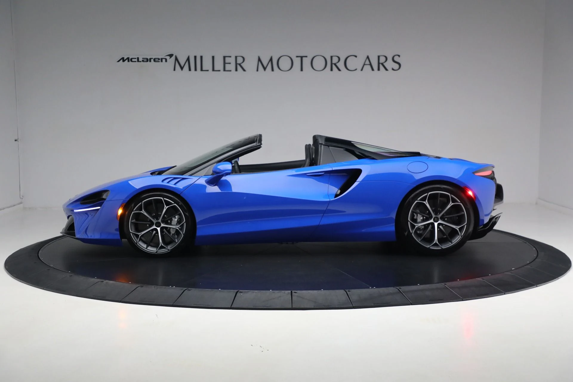 mph002_336083760_New_2025_Mc_Laren_Artura_Spider_Performance_4da088fb6a