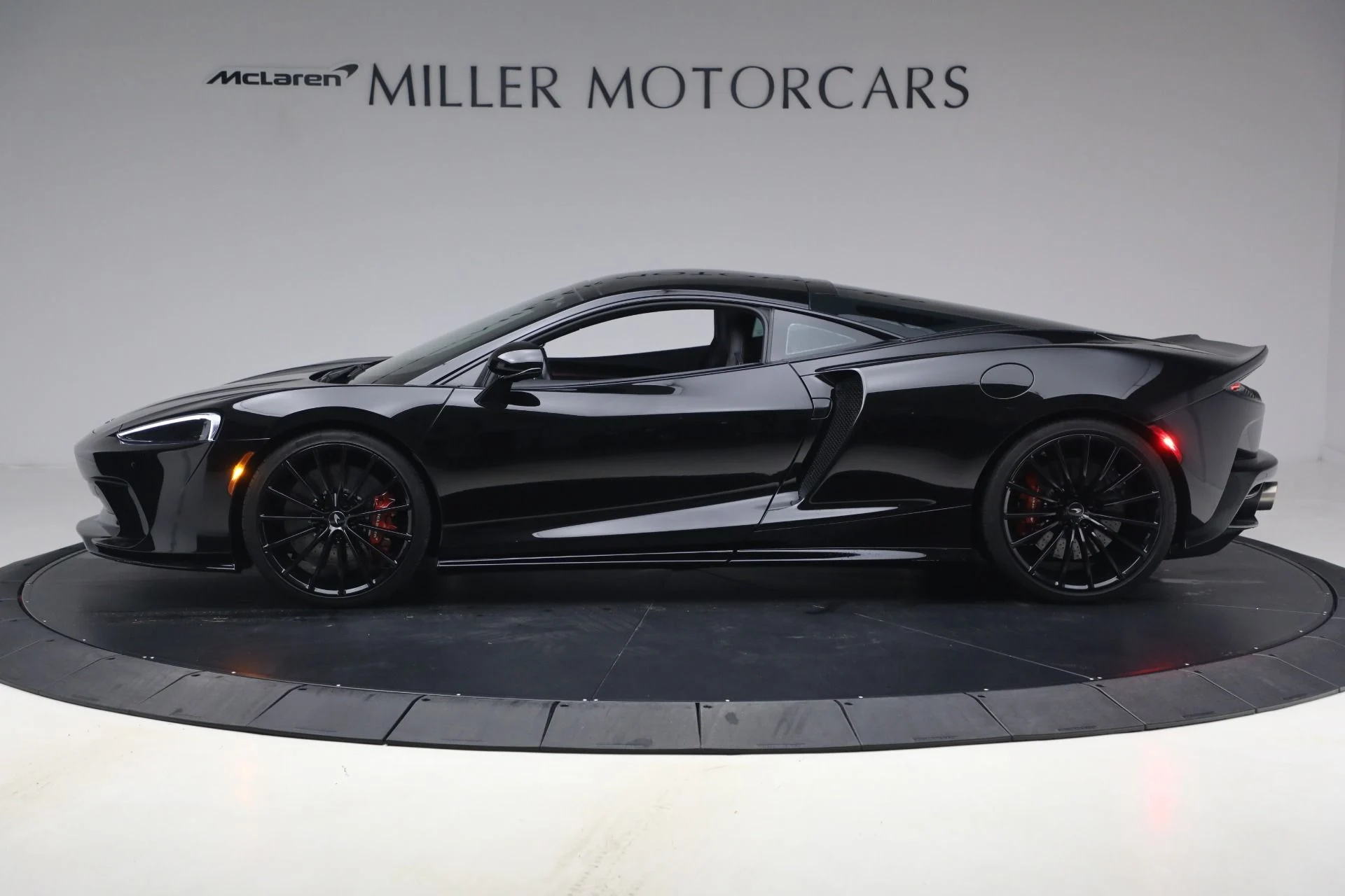 mph002_3365830723_Used_2023_Mc_Laren_GT_Pioneer_7e2b888854