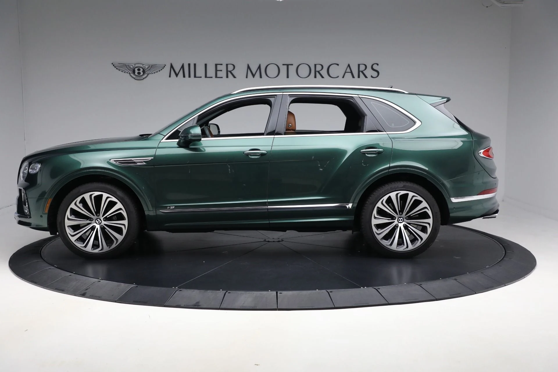 mph002_3368620601_Used_2021_Bentley_Bentayga_V8_1757447431_6204274bc2