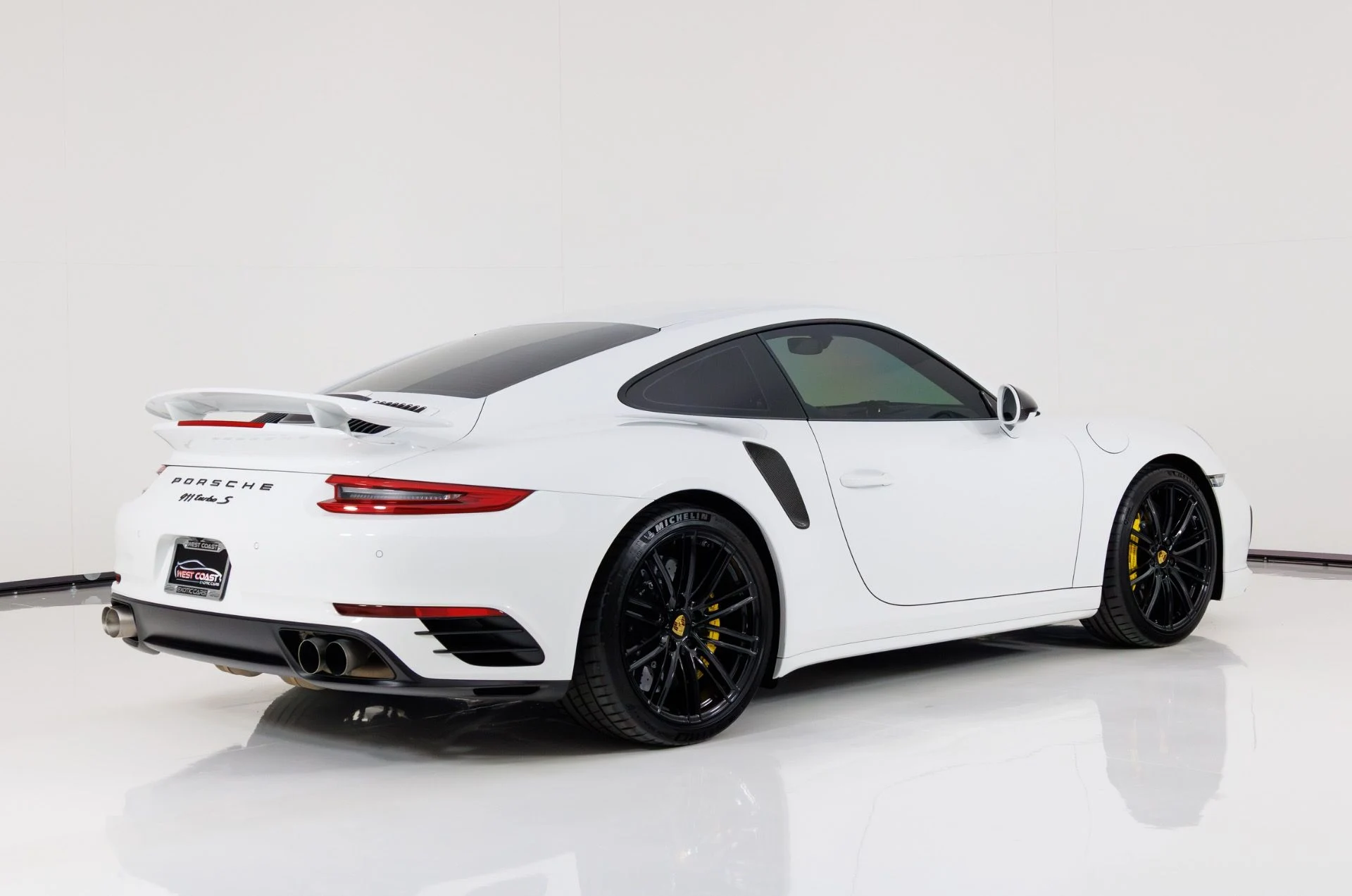 mph002_3370686442_Used_2019_Porsche_911_Turbo_S_1769802396_af84e81d23