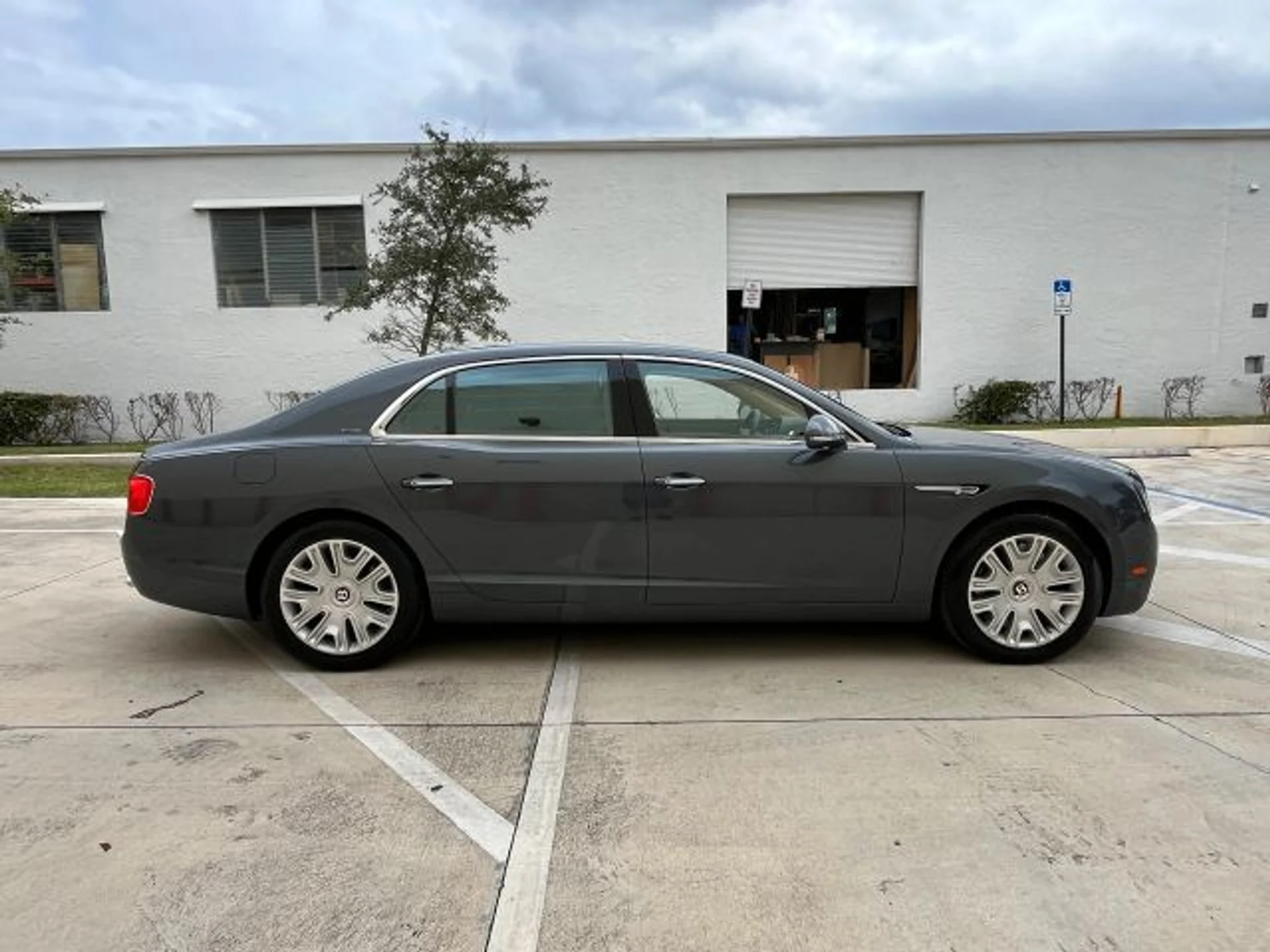 mph002_3373729008_202511_e4933e9246284815b3b8ce3ca8c0cf4b_123266e9ee