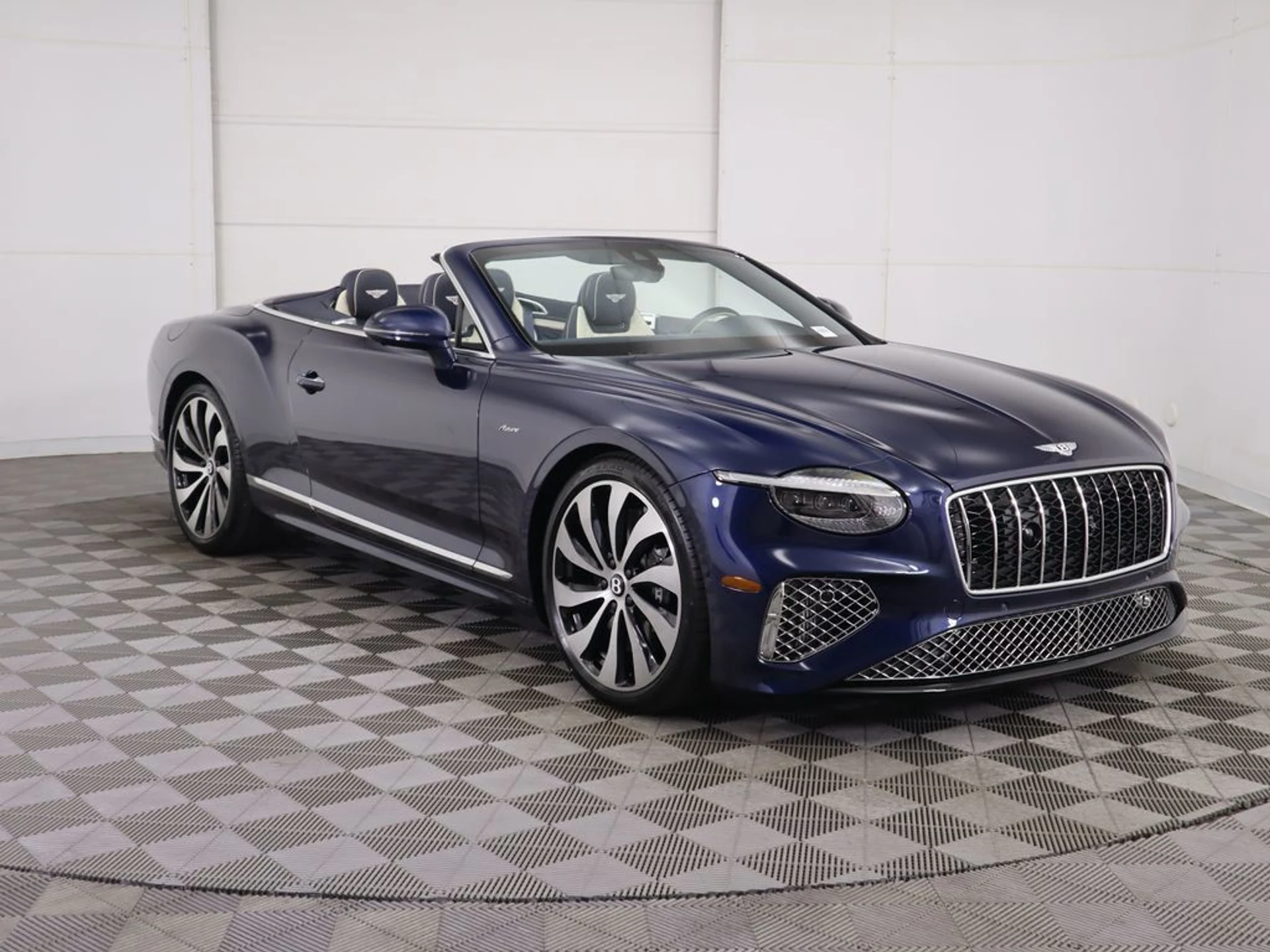 mph002_3379047531_new_2026_bentley_continental_gtc_8119_22981514_3_1024_e8b26f979a