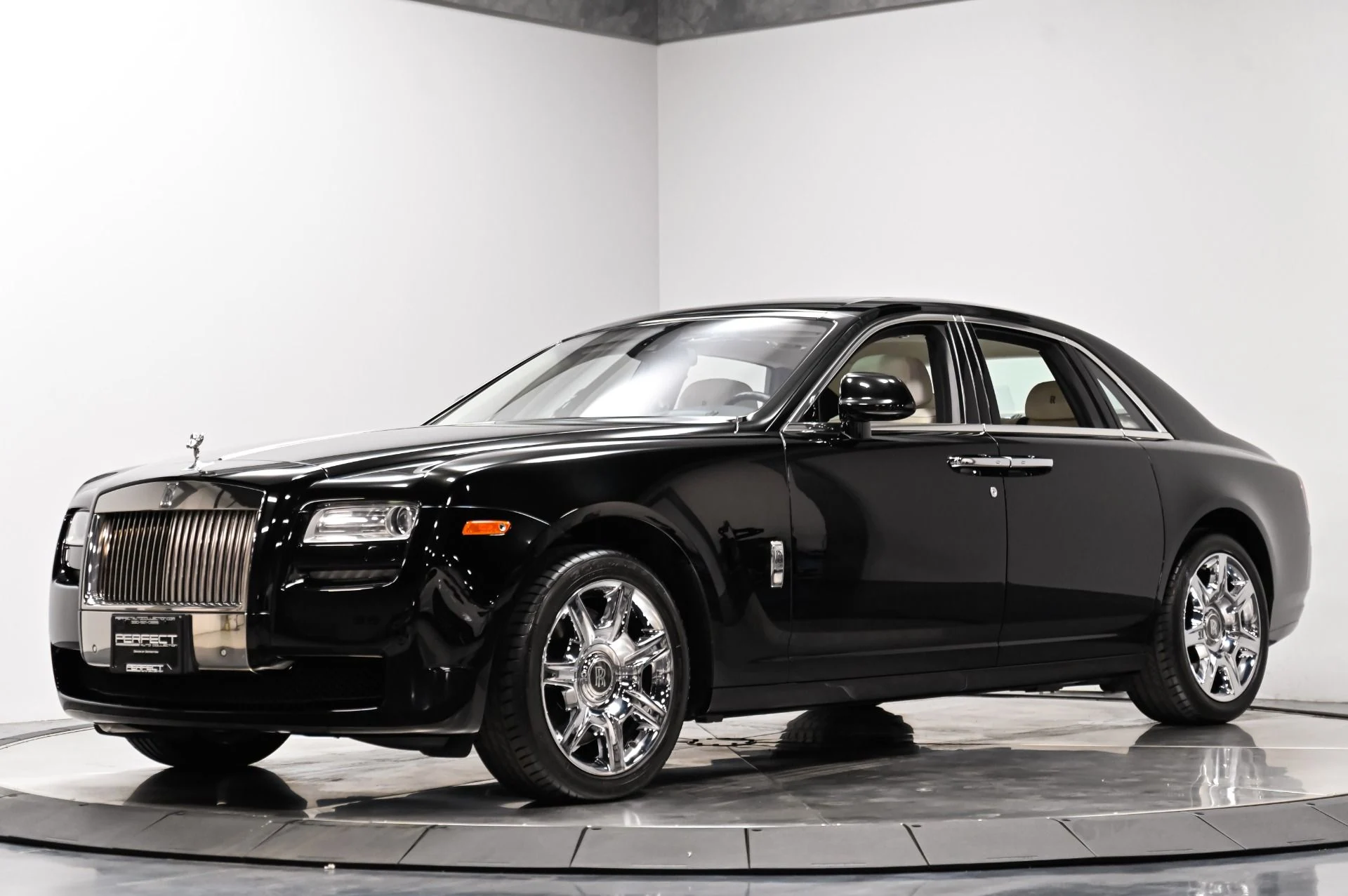 mph002_3379543604_Used_2012_Rolls_Royce_Ghost_Base_1789141578_cb88531906