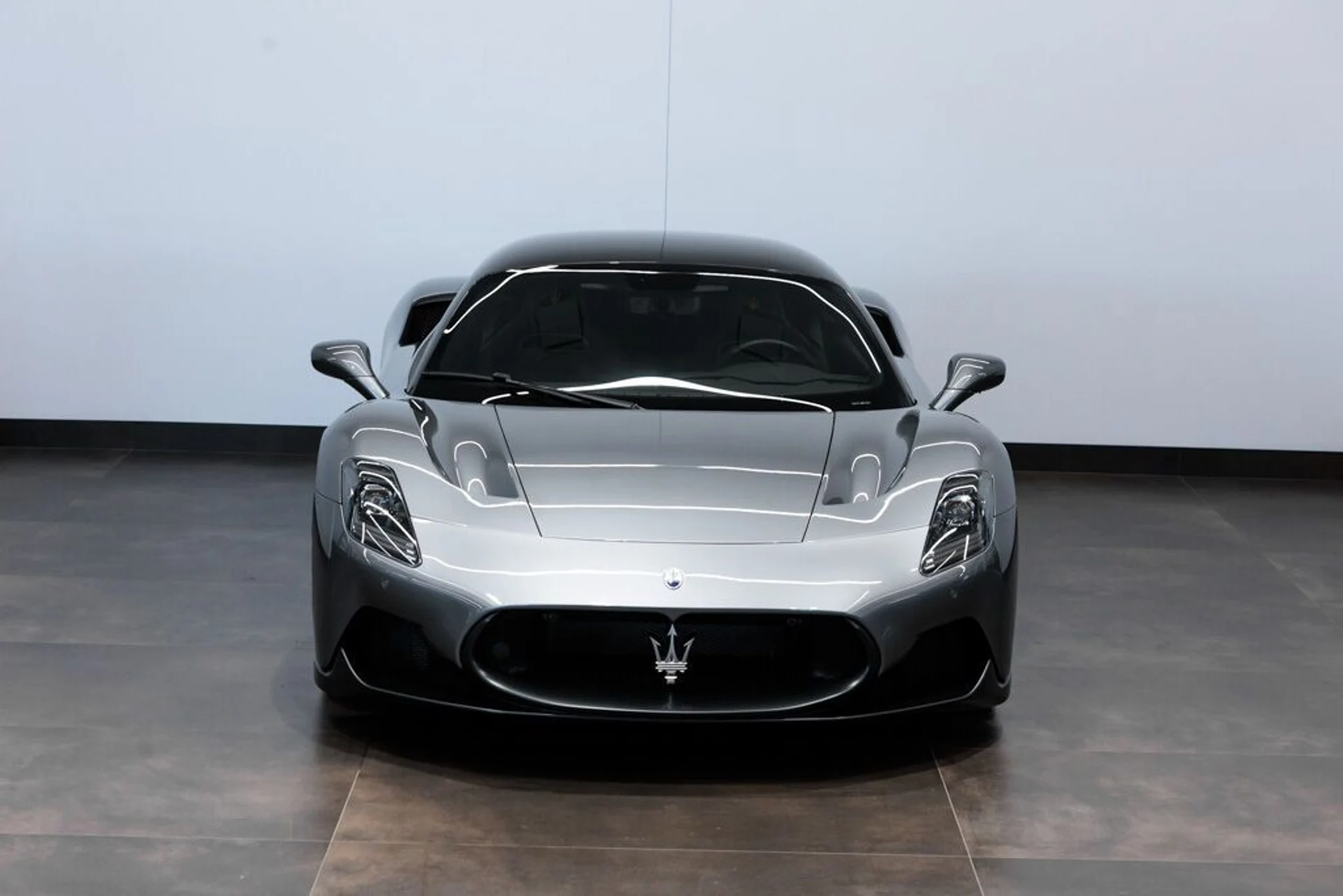 mph002_3382904785_maserati_mc20_2022_jpg_v_1758918548_5c2508d307