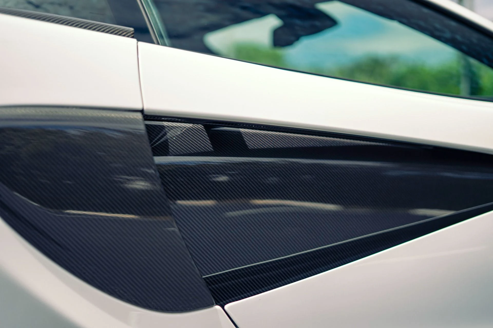 mph002_3383854277_Used_2016_Mc_Laren_570_S_w_a_236_K_MSRP_LOADED_w_MSO_Carbon_Options_1776279753_3b7623de76