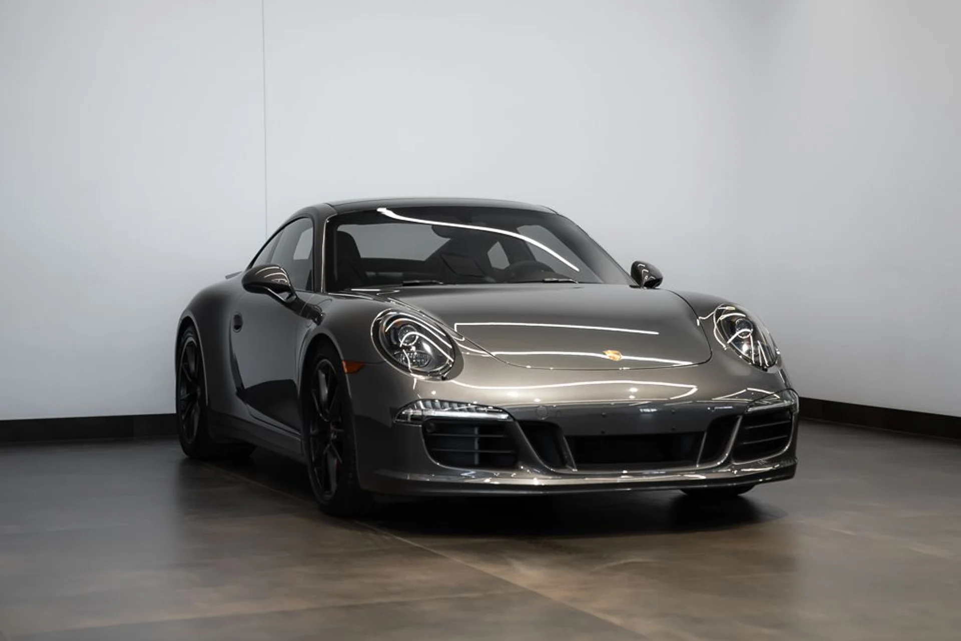 mph002_3383874557_porsche_911_carrera_2016_jpg_v_1762784075_393ebfa2b8