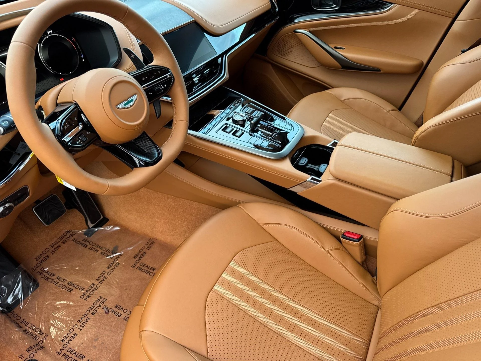 mph002_3395946600_New_2026_Aston_Martin_DBX_707_1767798685_ca0749ec97
