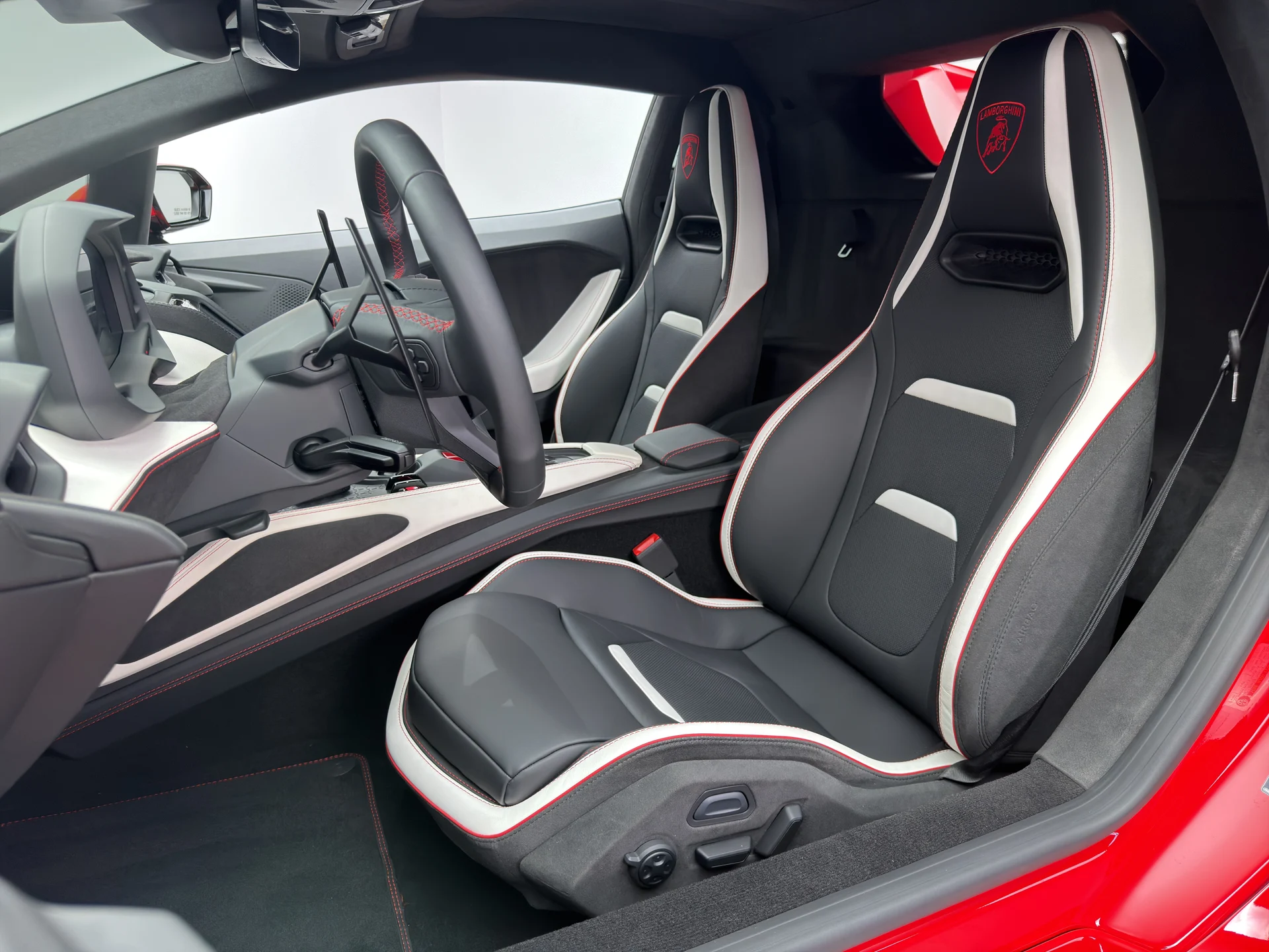 mph002_3398160792_RPA_3925_interior_002_790493471f