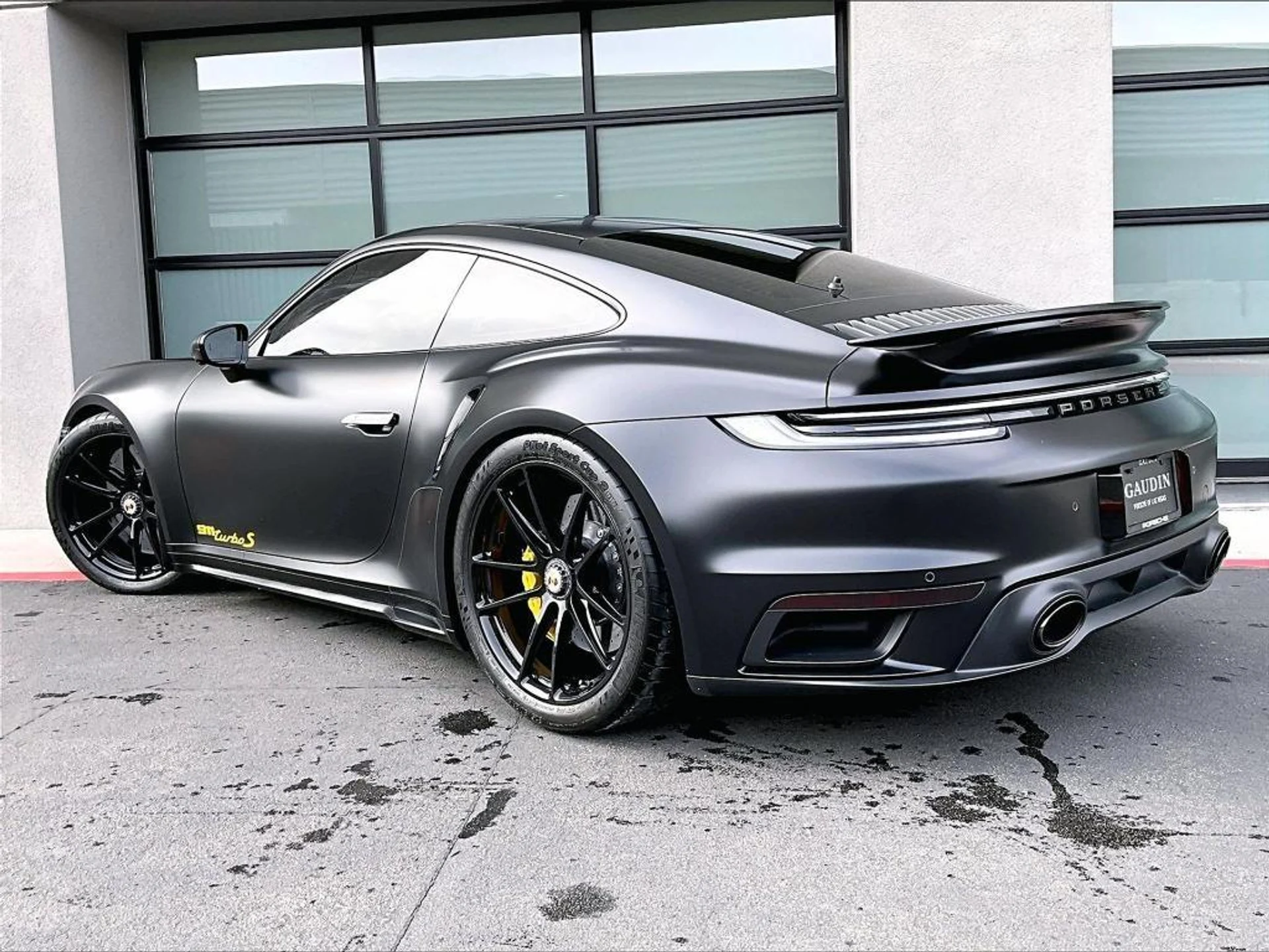 mph002_3401251140_ub_Bos_Fv_Zh_C0d_BGW_Hi_I0b_Taz_FE_4_d6a35a45af