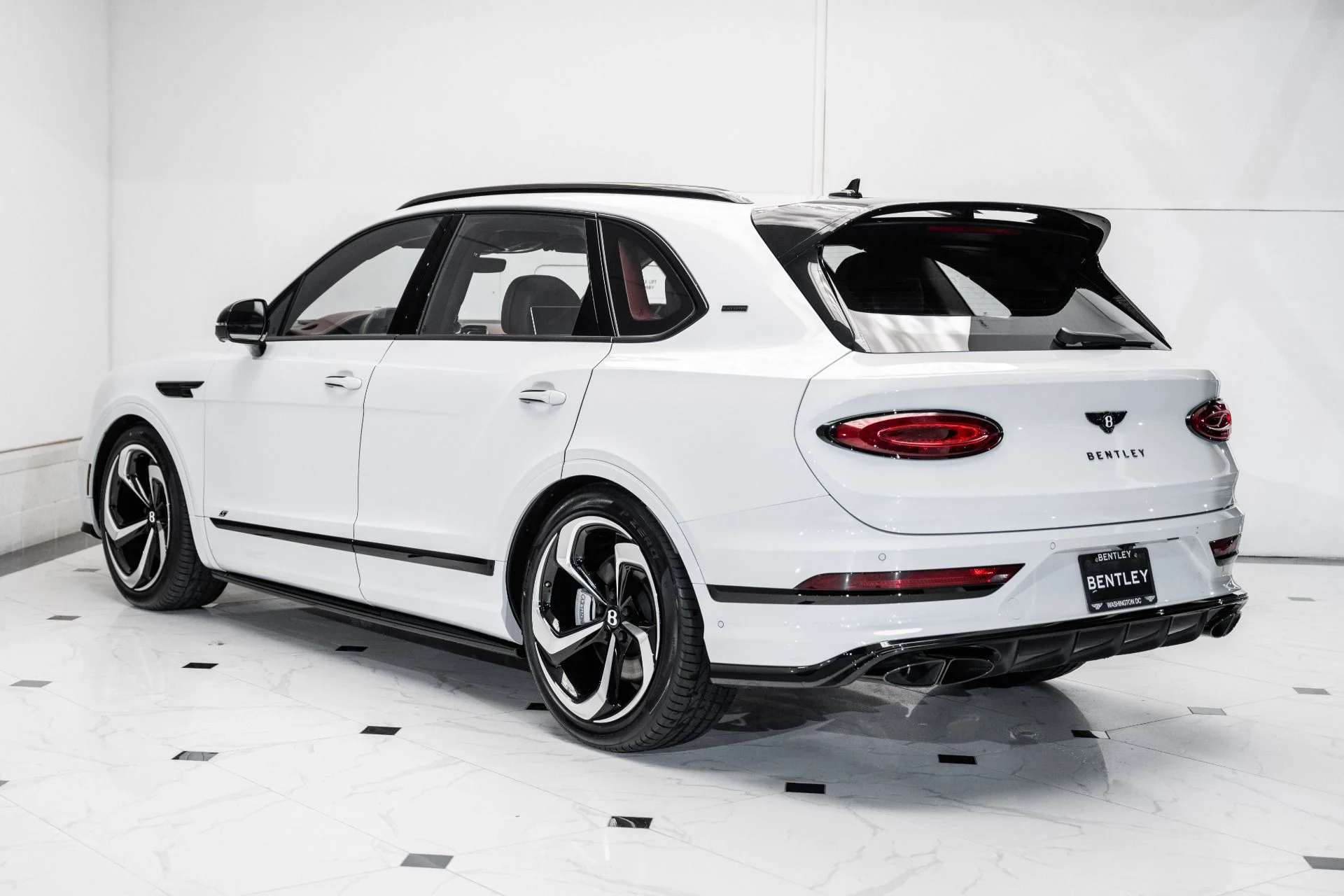 mph002_3402671761_New_2025_Bentley_BENTAYGA_S_Black_Edition_1735917601_ca56575e7f