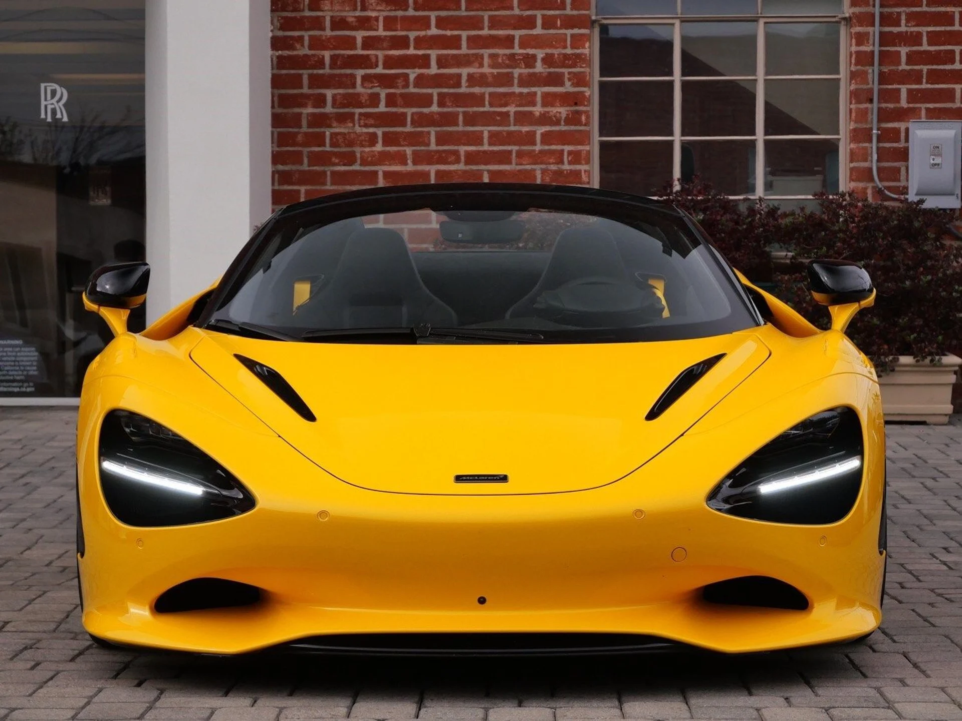 mph002_3406385184_a307b51c4f6a3118c59870037923994fx_3f402a1204