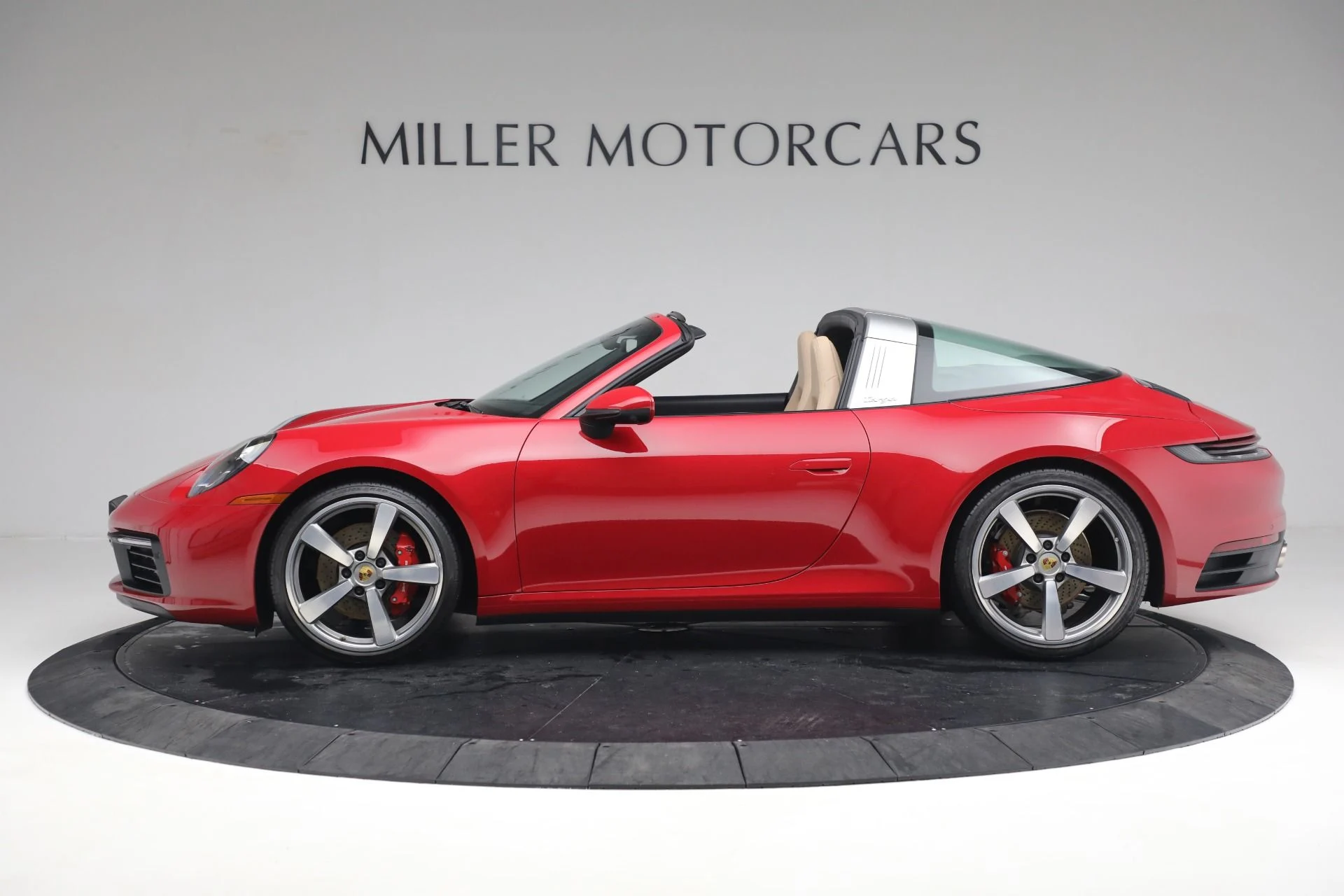 mph002_3407867519_Used_2021_Porsche_911_Targa_4_S_d4f5f3b000
