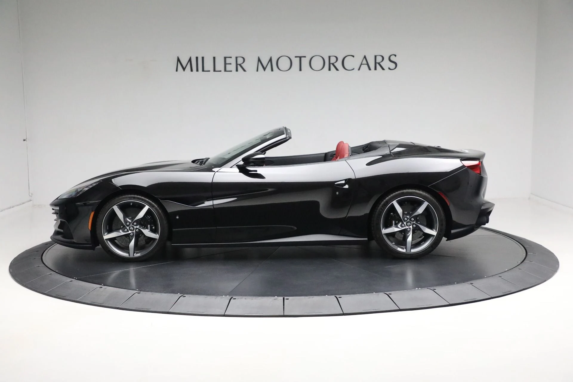 mph002_3409113960_Used_2023_Ferrari_Portofino_M_1718995337_53d1ff4048