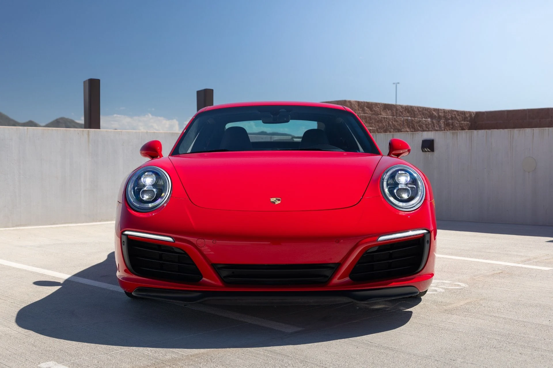 mph002_3409114305_Used_2018_Porsche_911_Carrera_S_1791833882_2f63bac305
