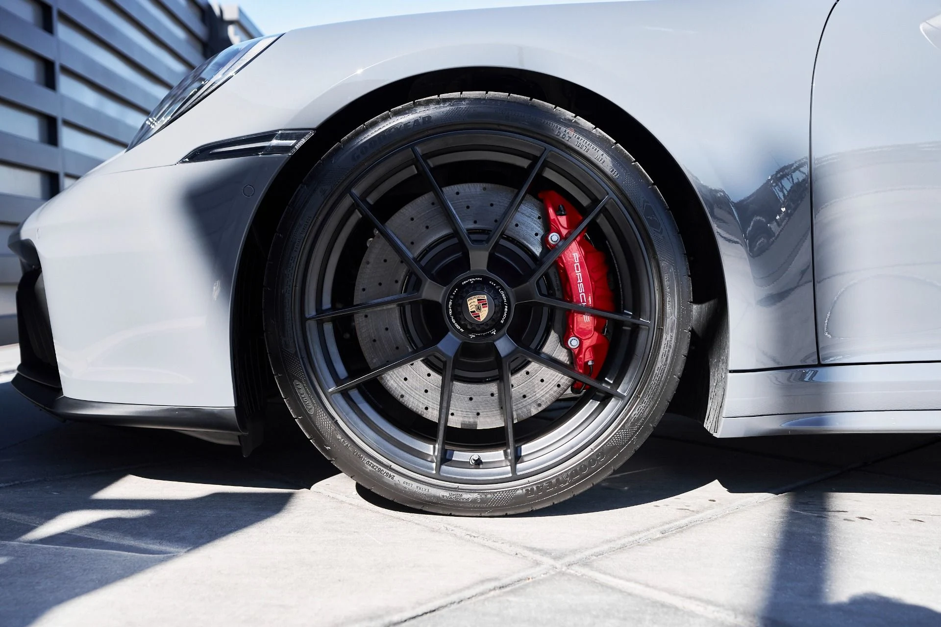 mph002_3418230903_Used_2025_Porsche_911_Carrera_4_GTS_1761009287_284d13b805