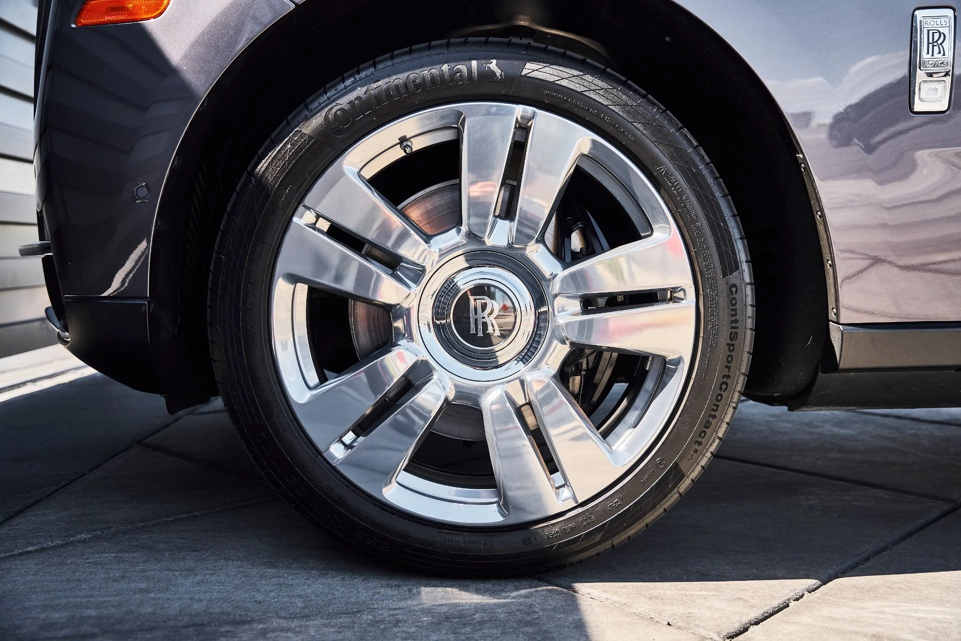 mph002_3422659326_Used_2020_Rolls_Royce_Cullinan_Base_1781656808_f349b88719