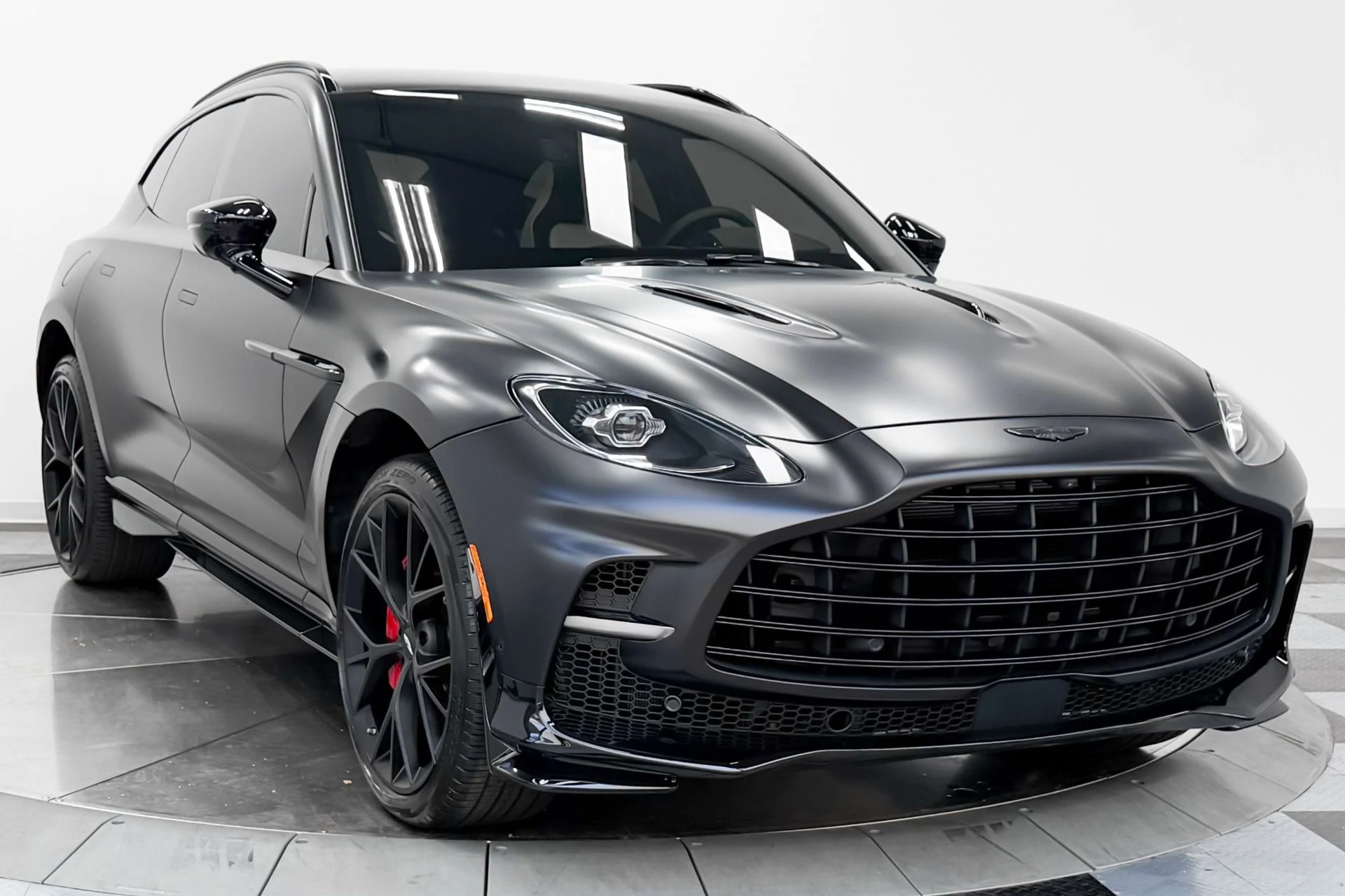 mph002_3425500383_Used_2025_Aston_Martin_DBX_707_23_Inch_Wheels_Matte_Paint_Protection_Film_697_Horsepower_1782413999_dde531683d
