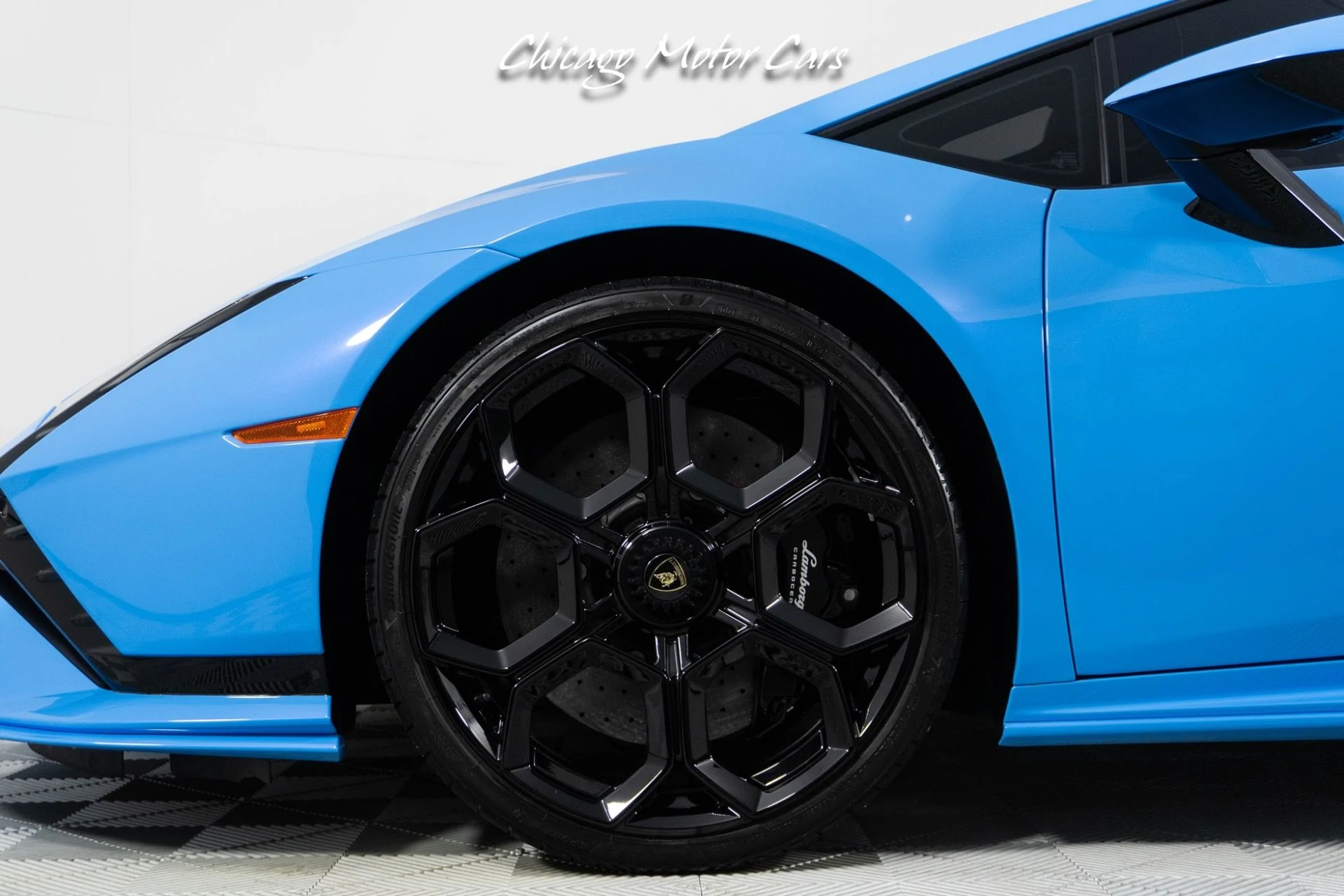 mph002_3428116057_13323_p3_l_f779e5cdba