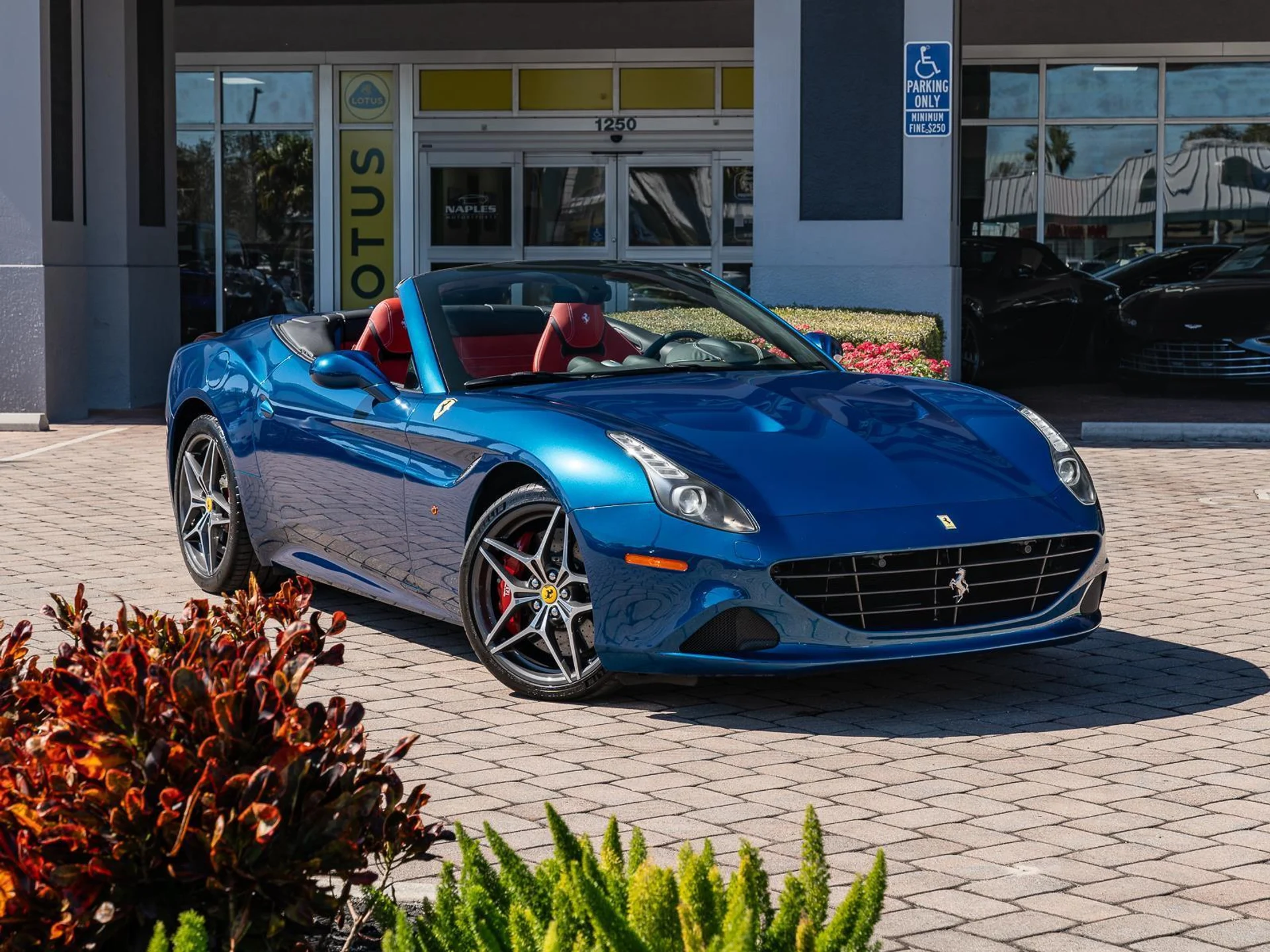 mph002_3434362935_Used_2016_Ferrari_California_T_1770806108_9f6c768119