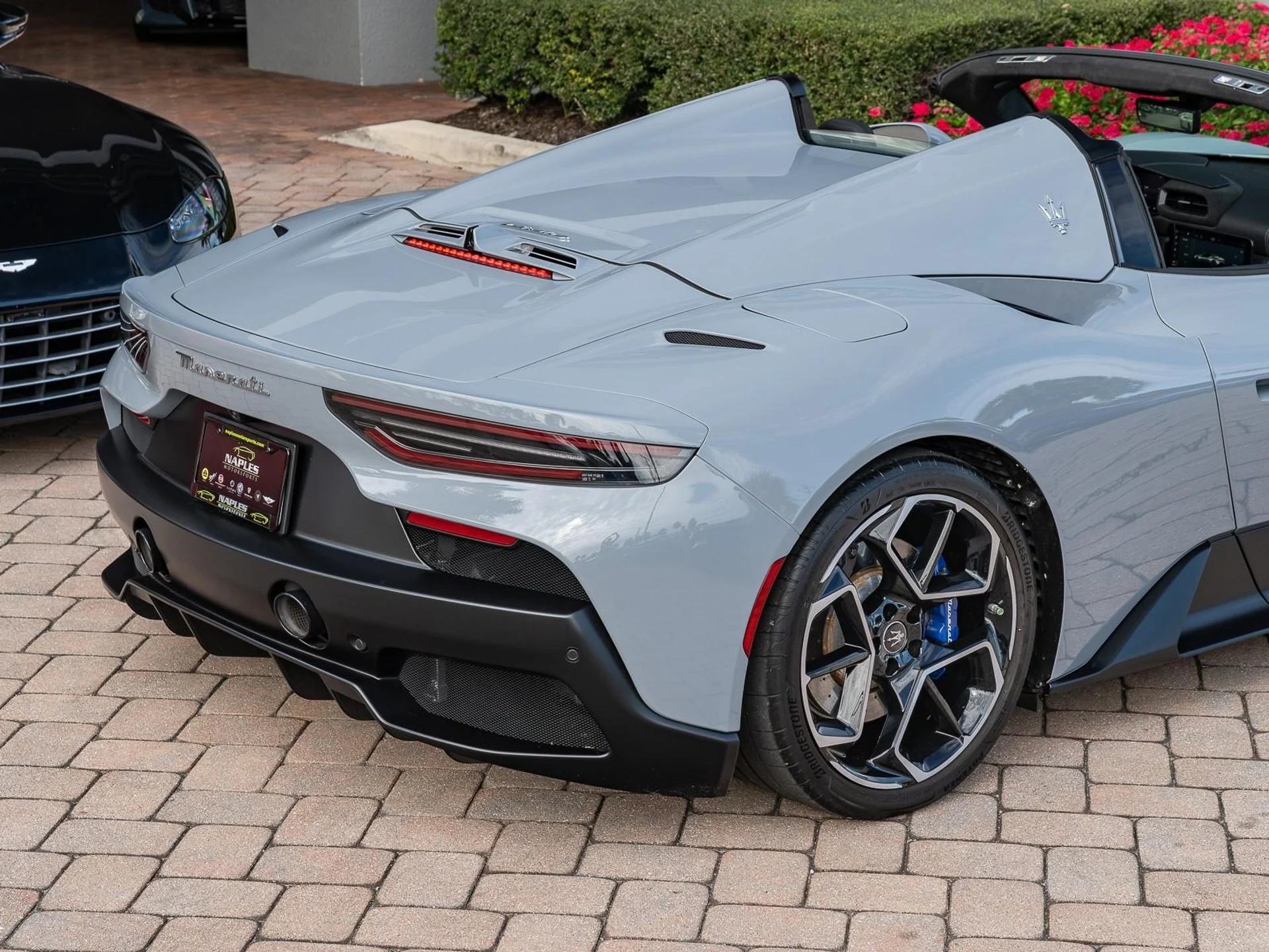 mph002_3450119046_Used_2023_Maserati_MC_20_Cielo_1753203965_3f8710e203