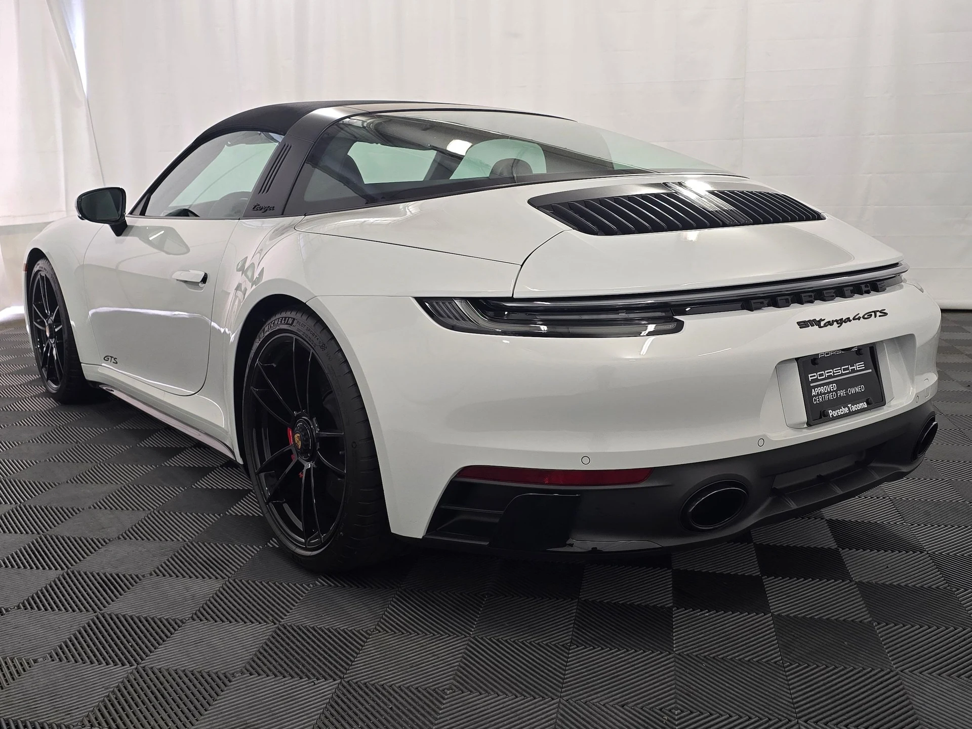 mph002_3452770406_68fd383eb20c2d75130693b18962a0cdx_4c3d1ebfc5