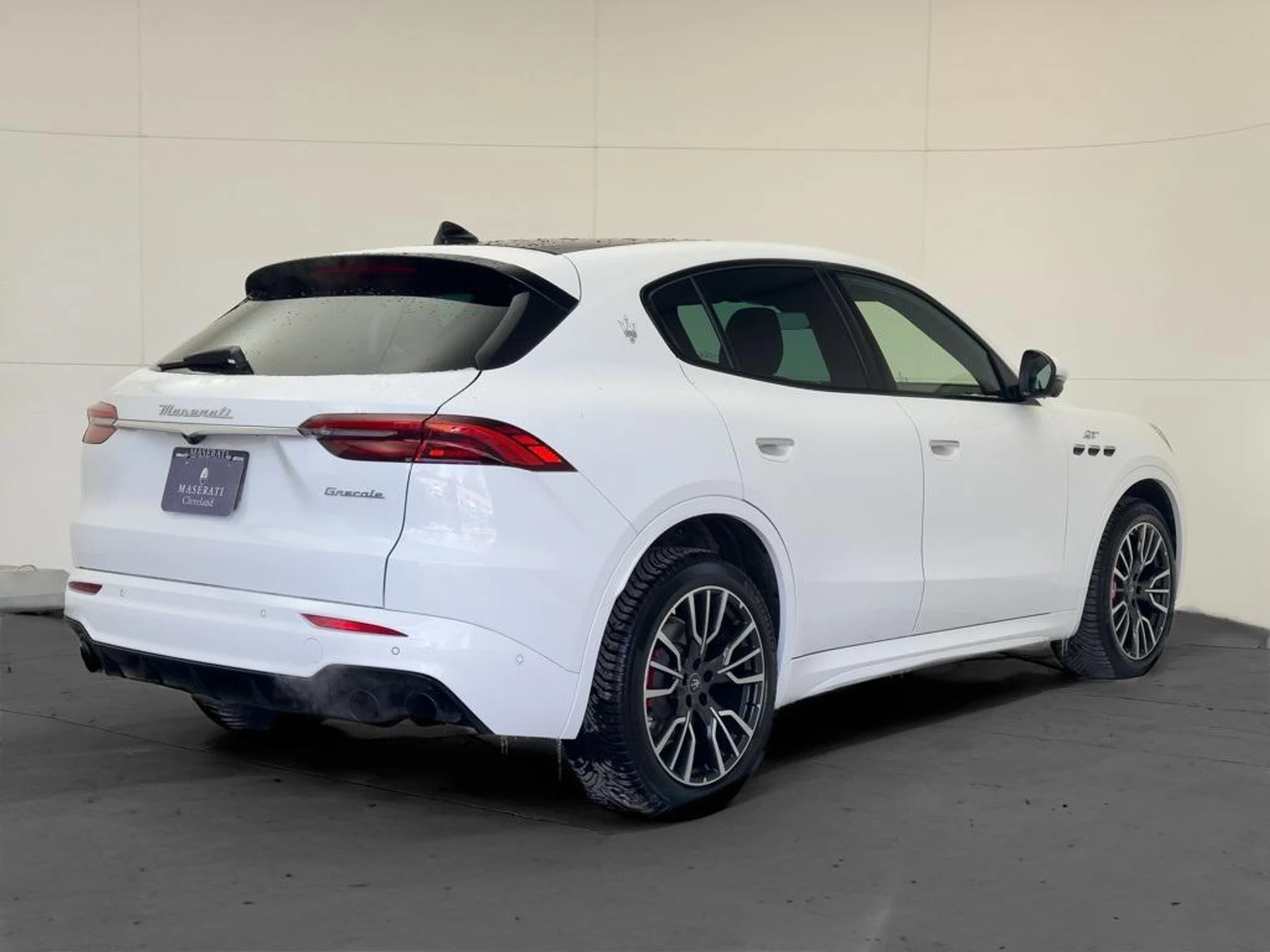 mph002_3453973629_An_O4_GD_Pe_Q_Se_Xq_V_Fh_Sk_z_Z_Oef_Ixs_ff70993376