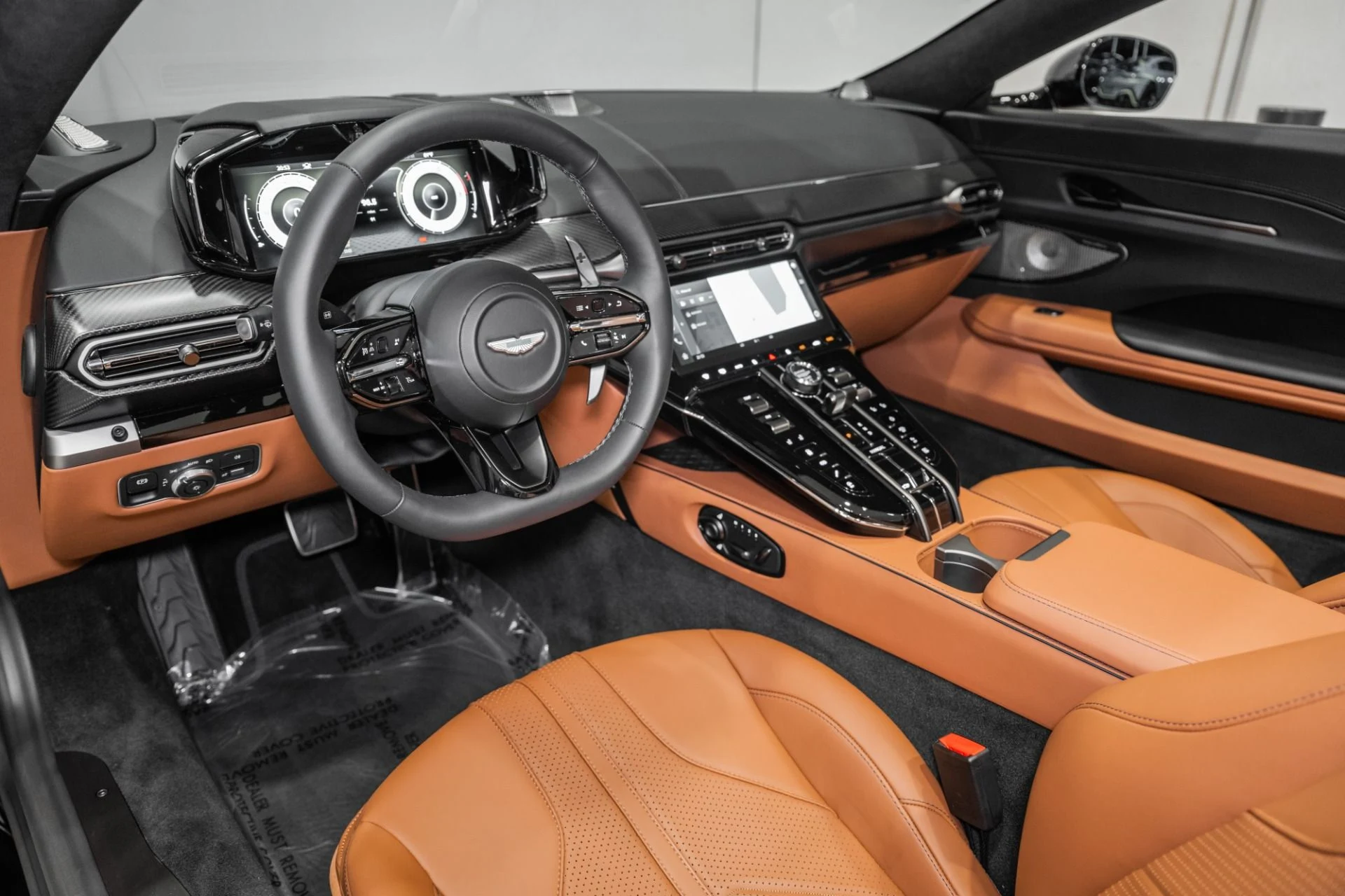 mph002_3458766081_New_2026_Aston_Martin_Vantage_Roadster_1785470681_d583a025d9