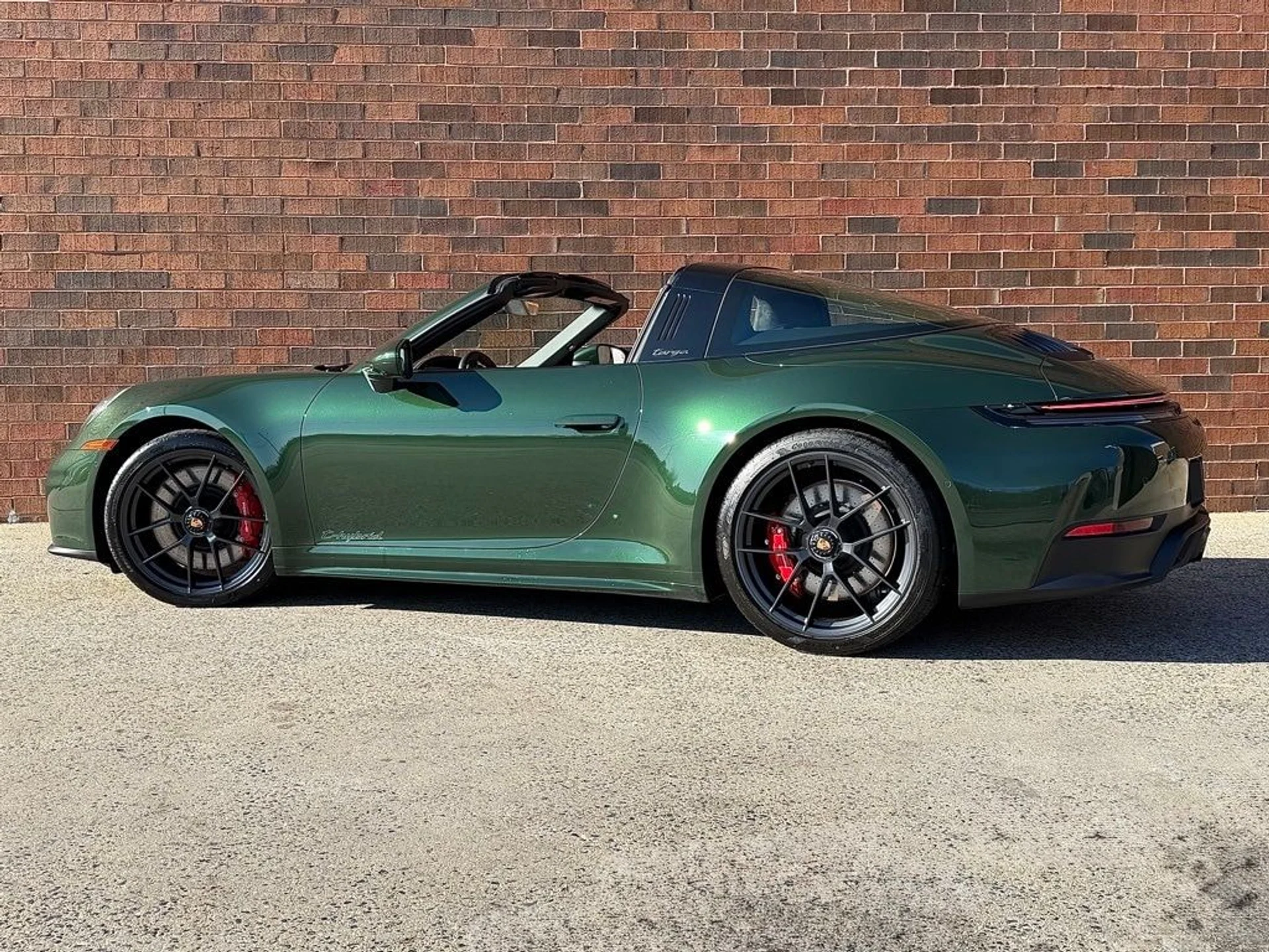 mph002_3475402715_f526b42eb12636e566710c964a52f88bx_e2904ebf70