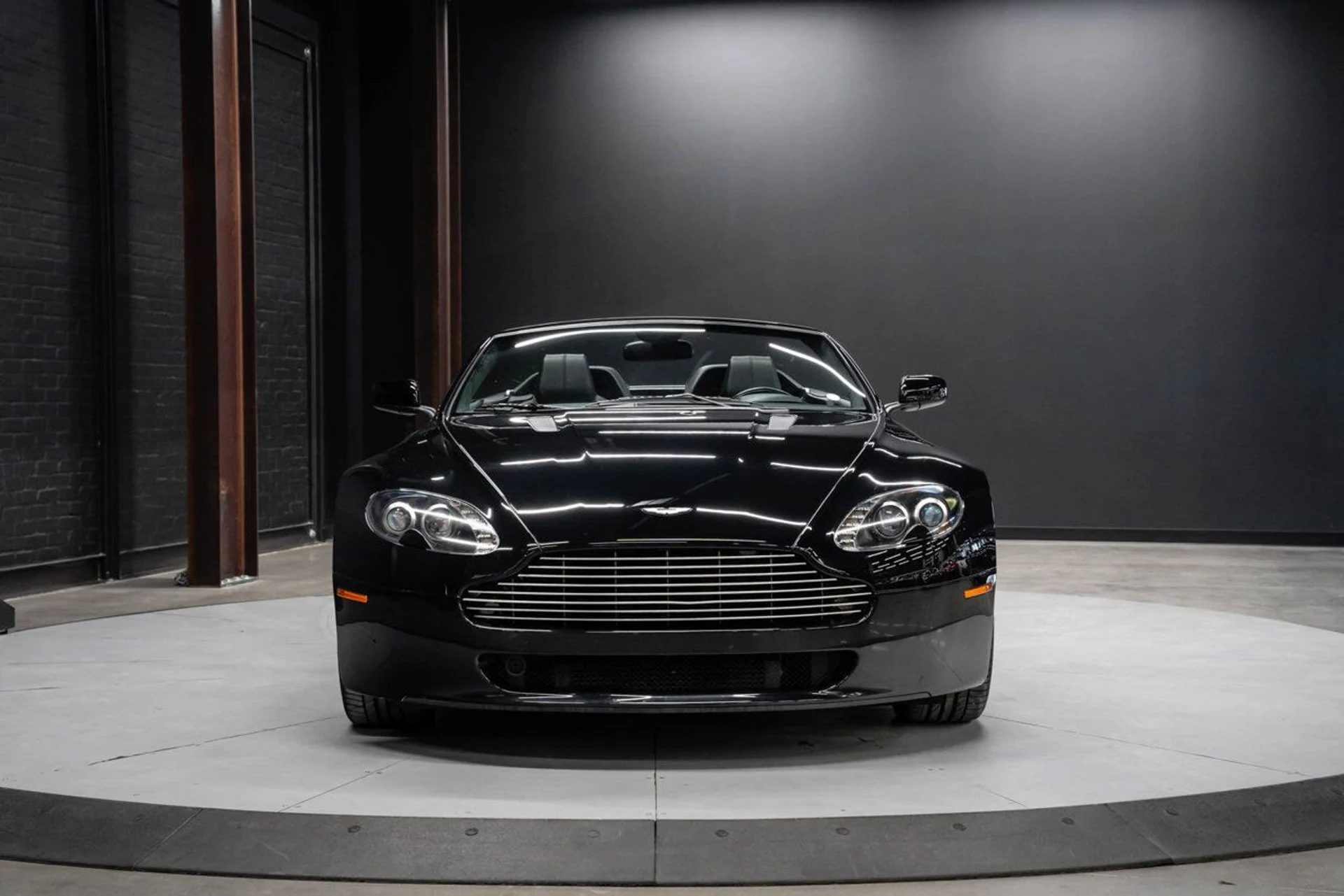 mph002_3479137774_aston_martin_vantage_2008_53a471768b