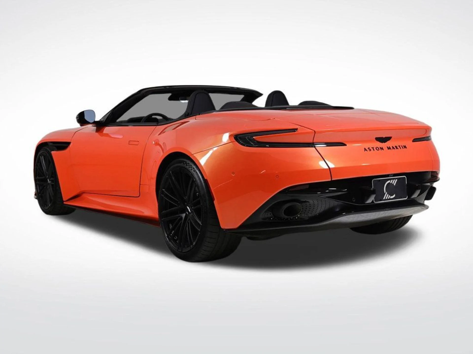 mph002_3481564520_used_2024_aston_martin_db12_volante_11350_22910068_2_1024_faf3459722