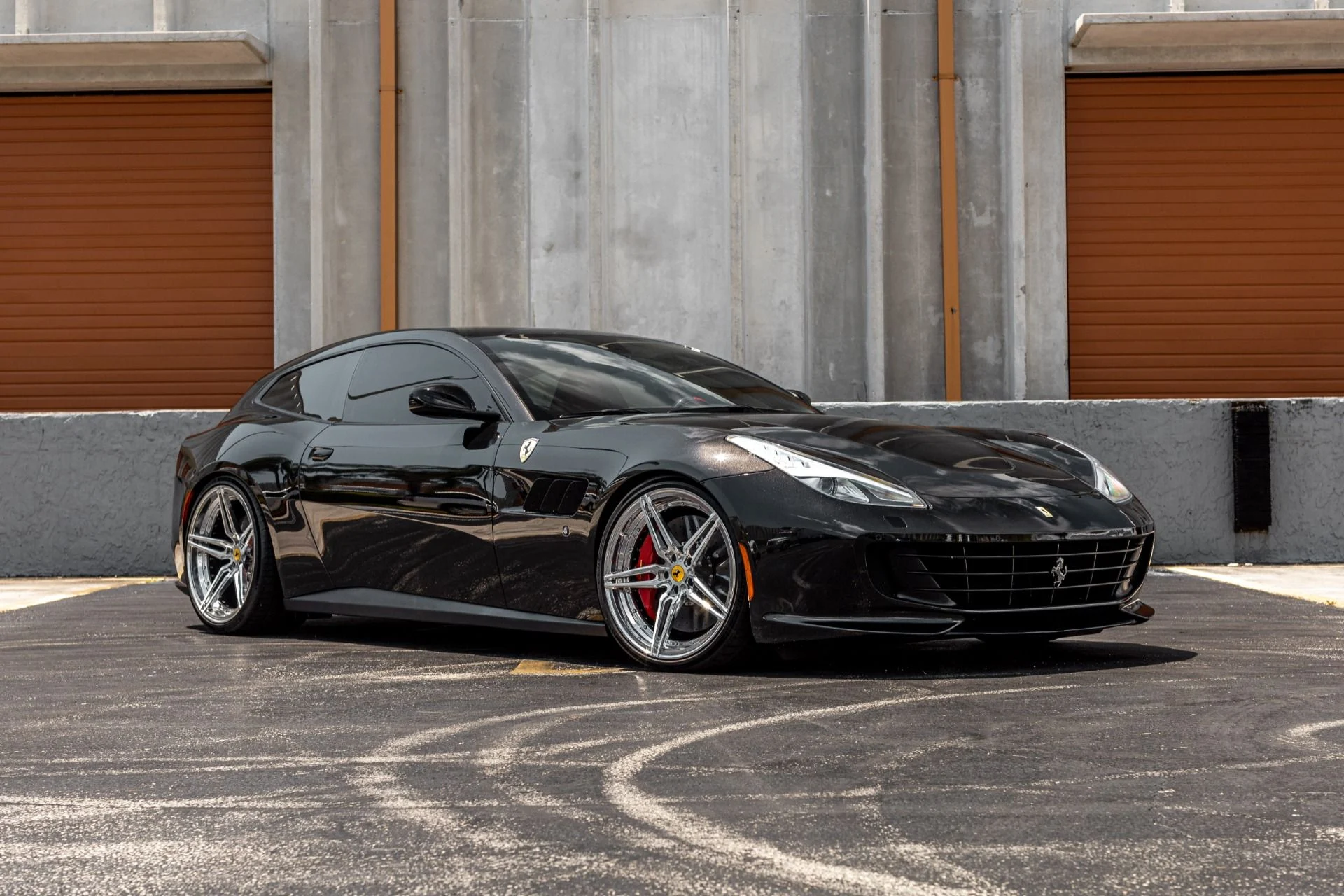 mph002_3482203741_Used_2018_Ferrari_GTC_4_Lusso_T_with_Novitec_Springs_DME_Tune_Velos_Wheels_IPE_Exhaust_Passenger_Disp_1654867168_bc4a8fcb07