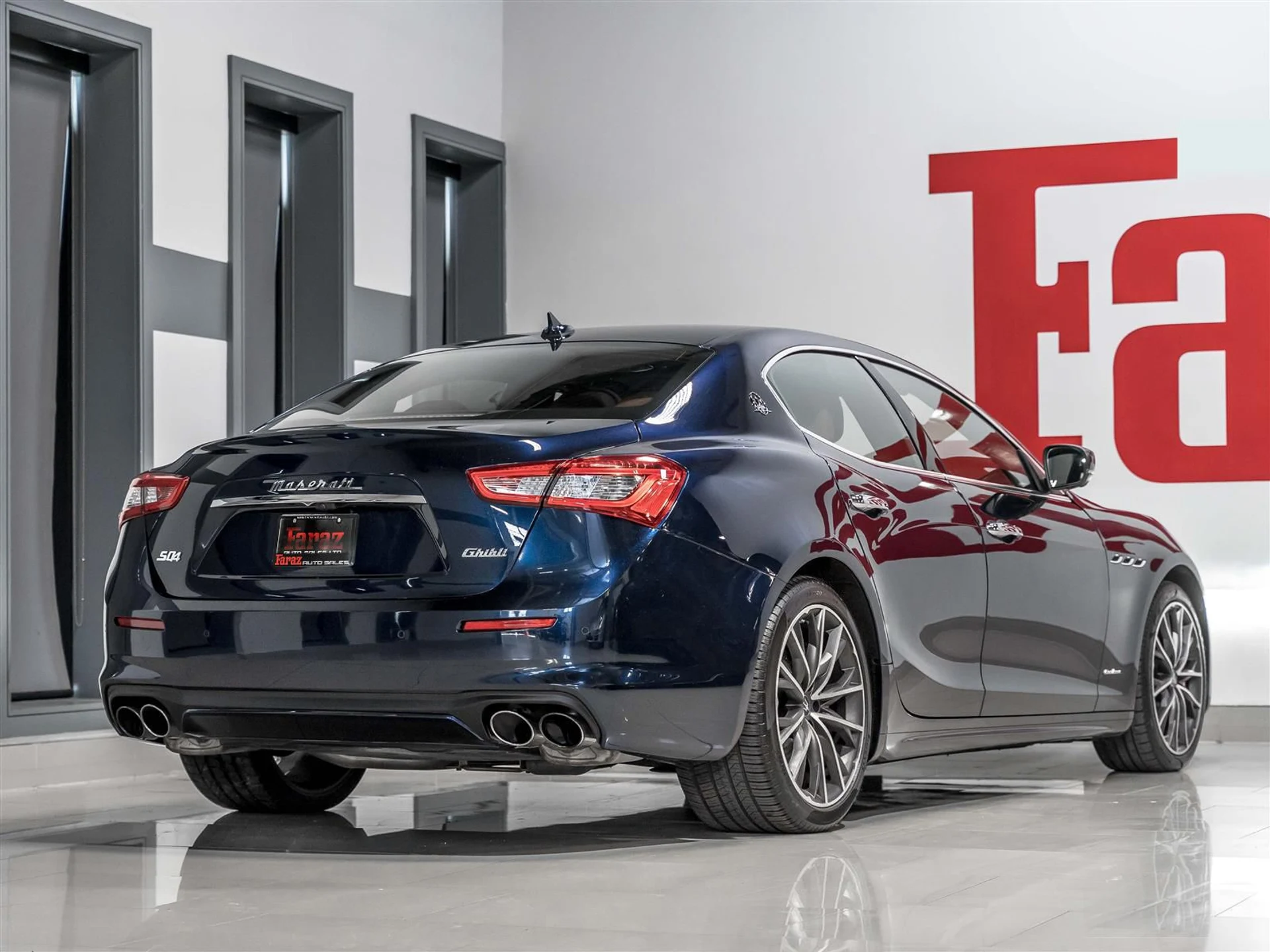 mph002_3508717392_6abc83d6_cb30_4924_8d36_22463115fde9_1704e230d9