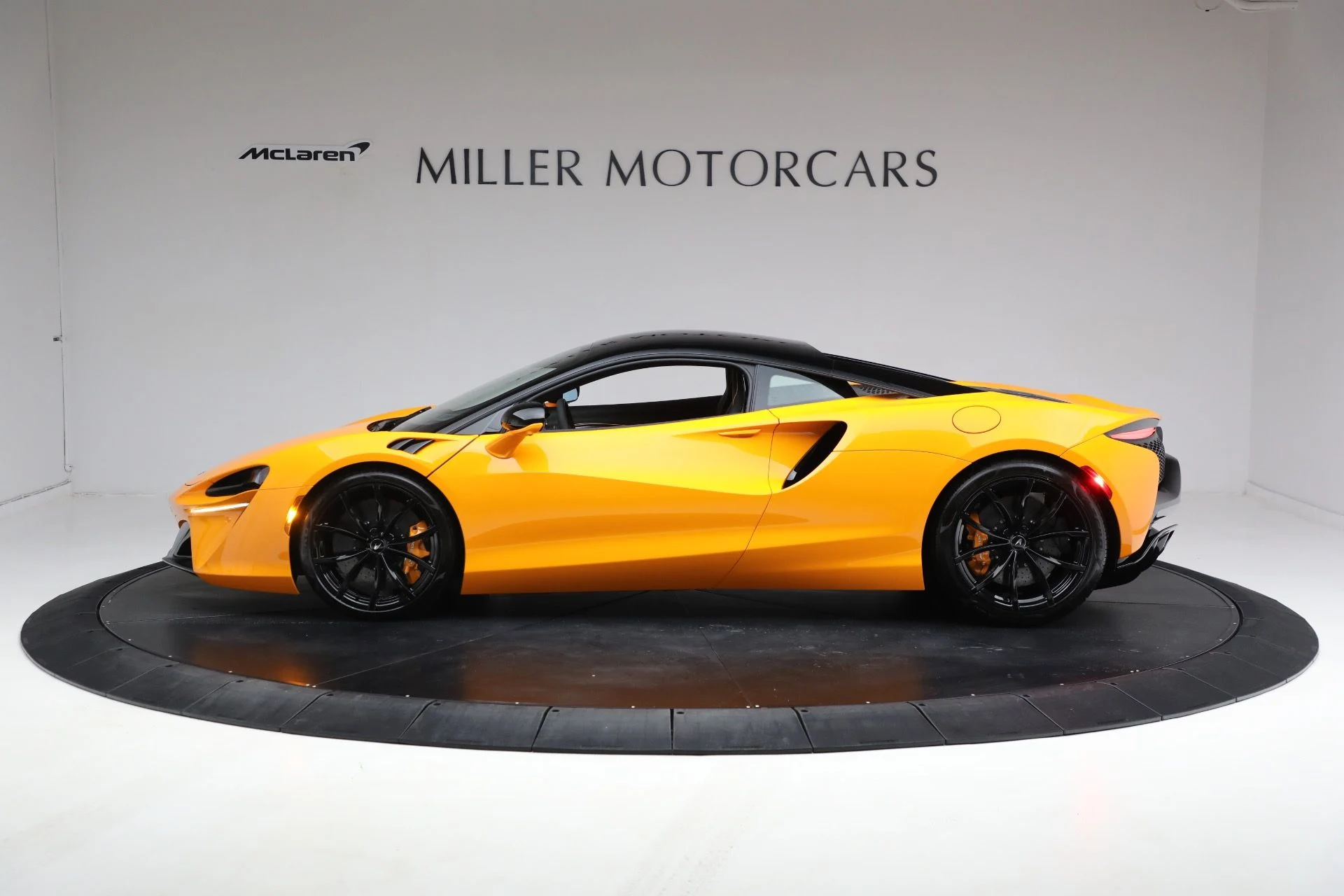 mph002_3509201529_Used_2024_Mc_Laren_Artura_Performance_2c3c75b6c6