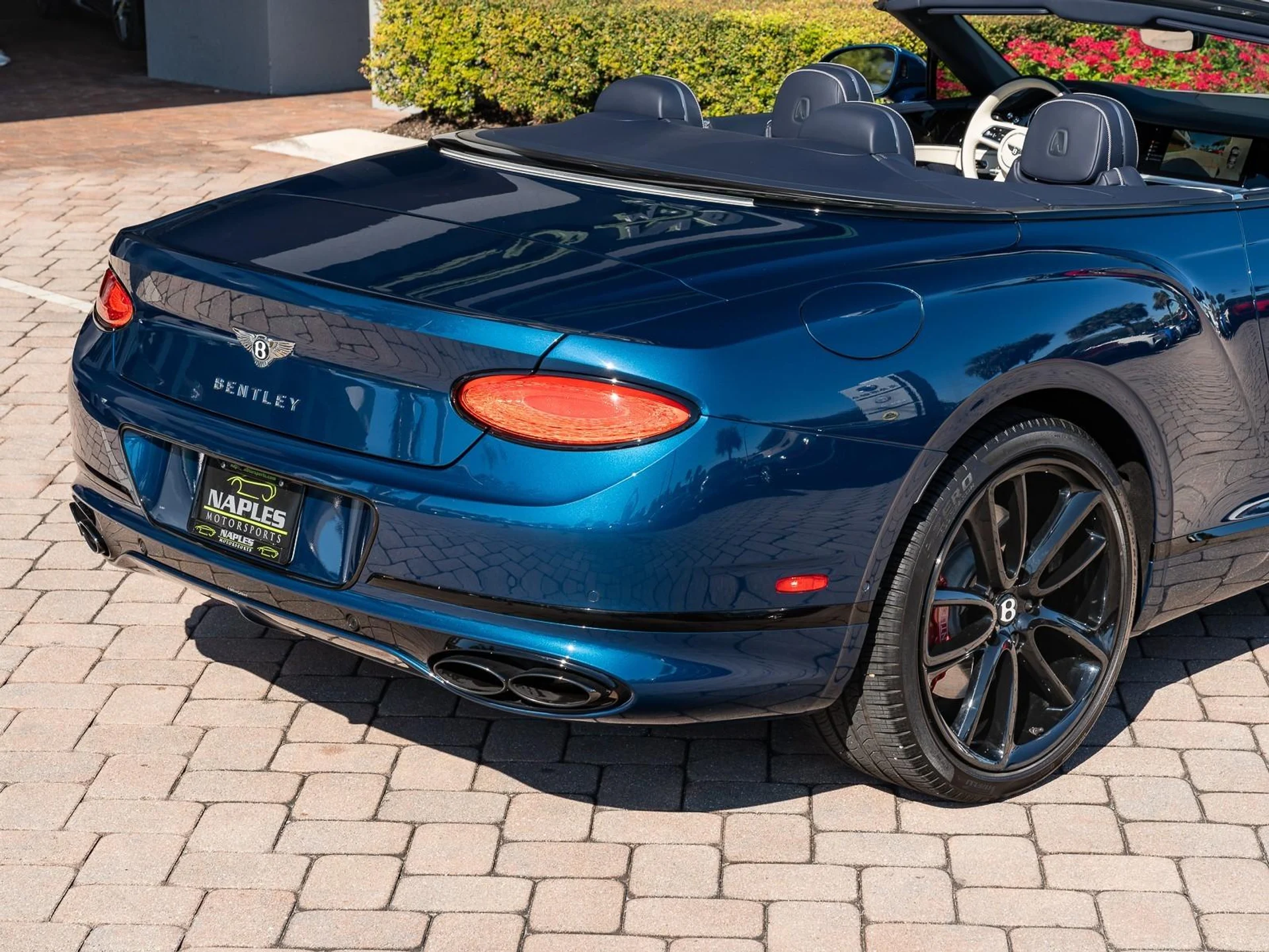 mph002_3509202908_Used_2022_Bentley_Continental_GT_V8_1764021927_7cf14006f9