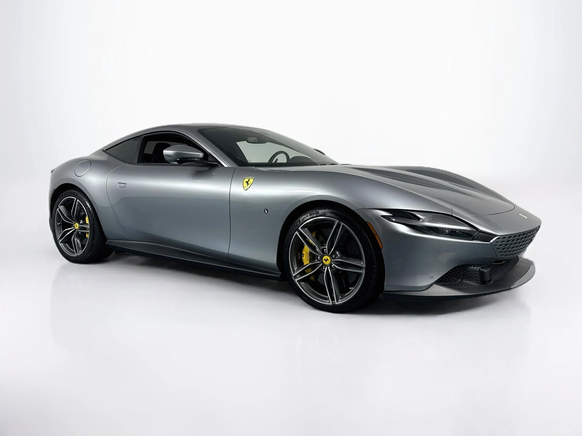 mph002_3513350821_Used_2021_Ferrari_Roma_1787957235_bf10dc4479
