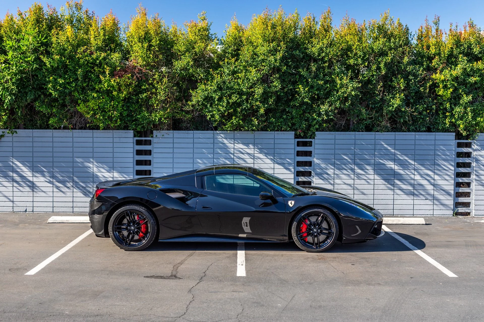 mph002_351460519_Used_2018_Ferrari_488_Spider_1701972829_ebcc77804f