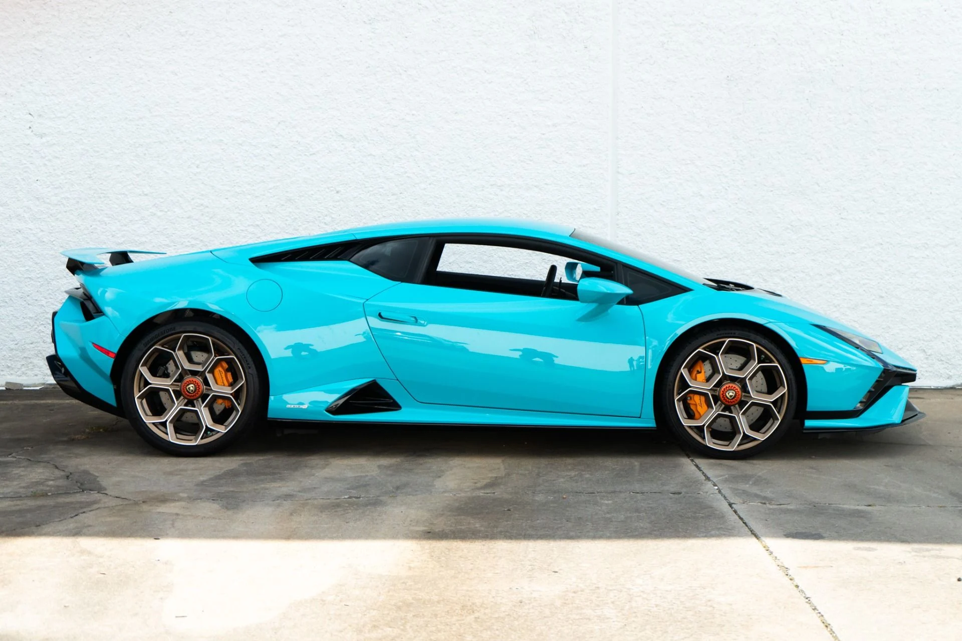 mph002_3526009380_Used_2023_Lamborghini_Huracan_Tecnica_1786574624_4d38317e75