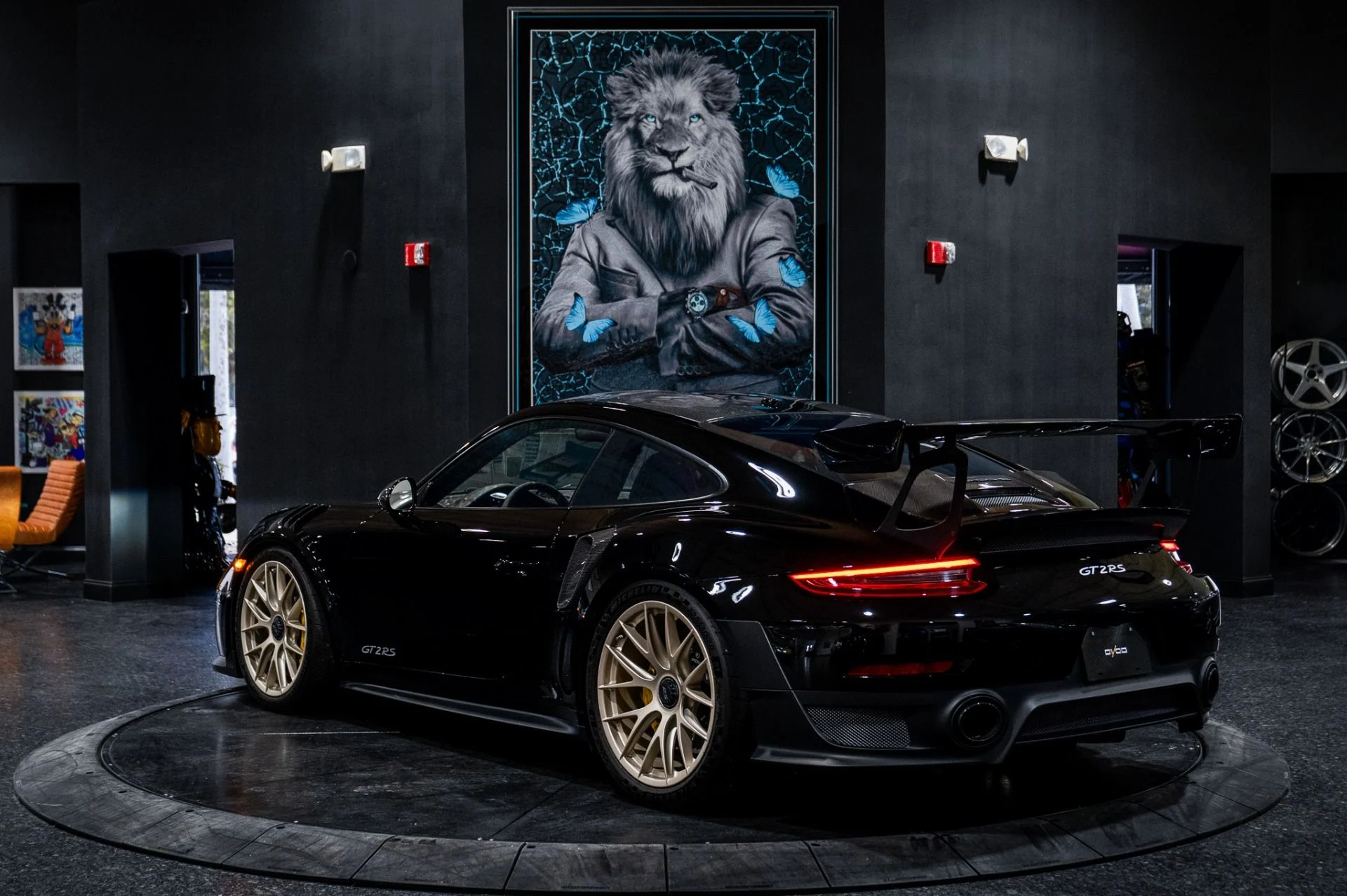 mph002_3526956487_Used_2018_Porsche_911_GT_2_RS_Weissach_Pack_Mag_Wheels_1770226684_81a2e9164c