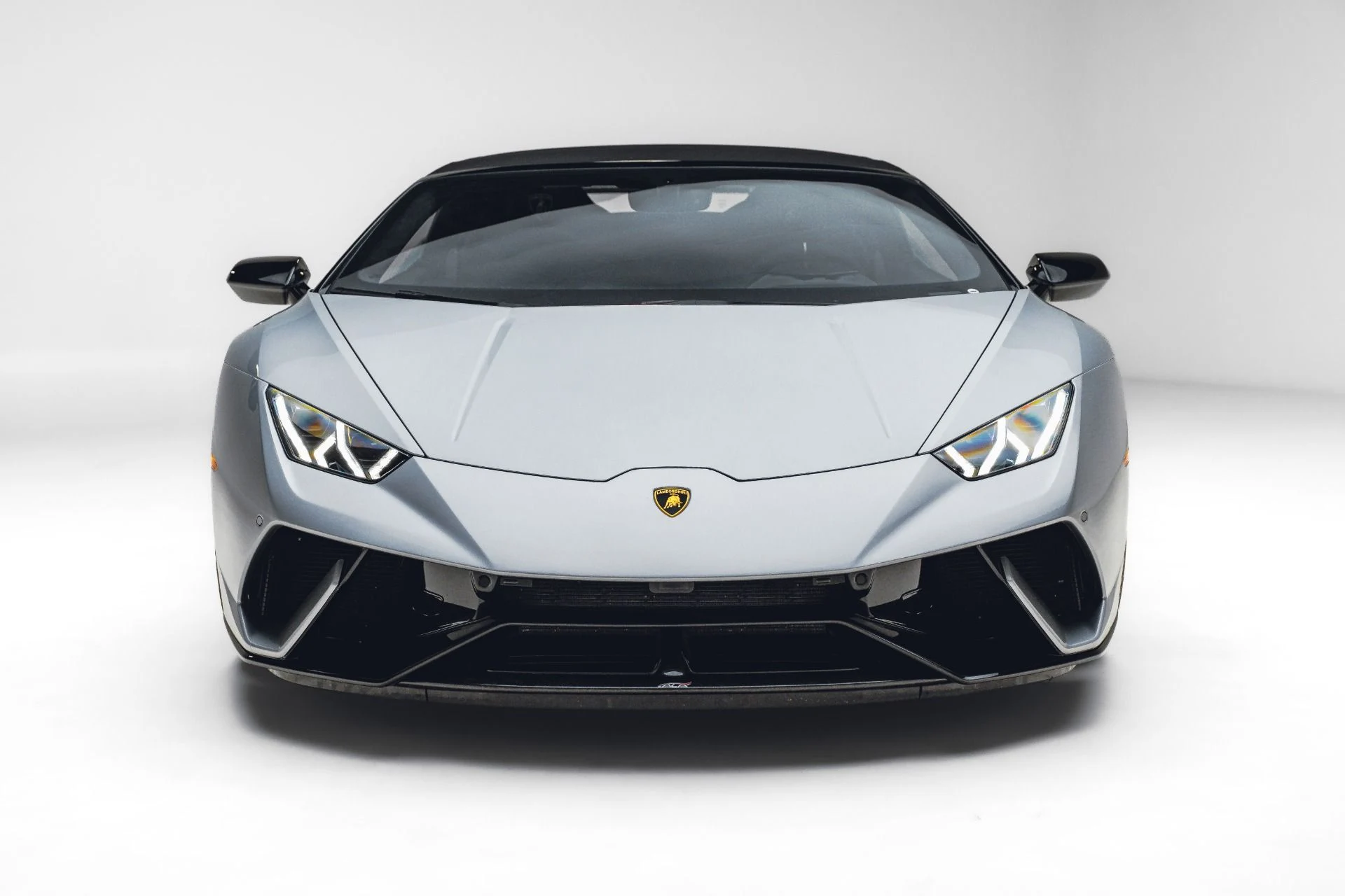 mph002_3528526357_Used_2019_Lamborghini_Huracan_LP_640_4_Performante_Spyder_1781799603_17d14df3ca