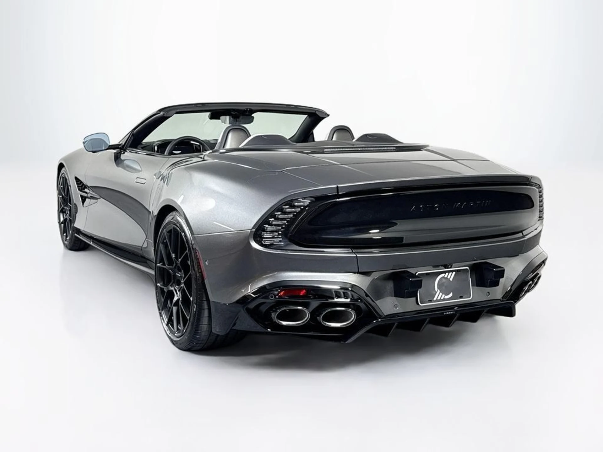 mph002_3533938101_new_2027_aston_martin_vanquish_volante_11350_23067135_3_1024_89b08eea3a