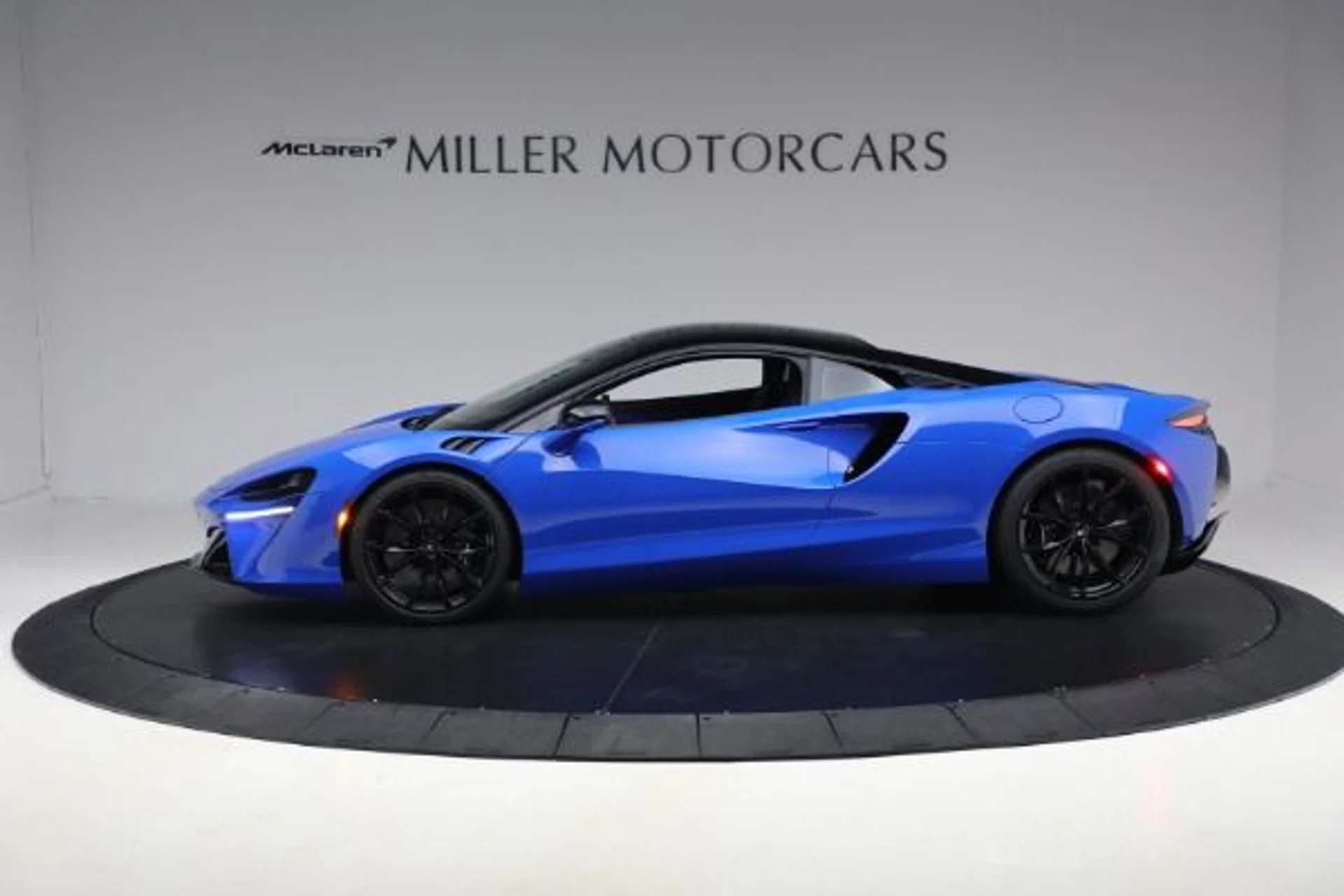 mph002_3535871219_Used_2023_Mc_Laren_Artura_Performance_9964000f50