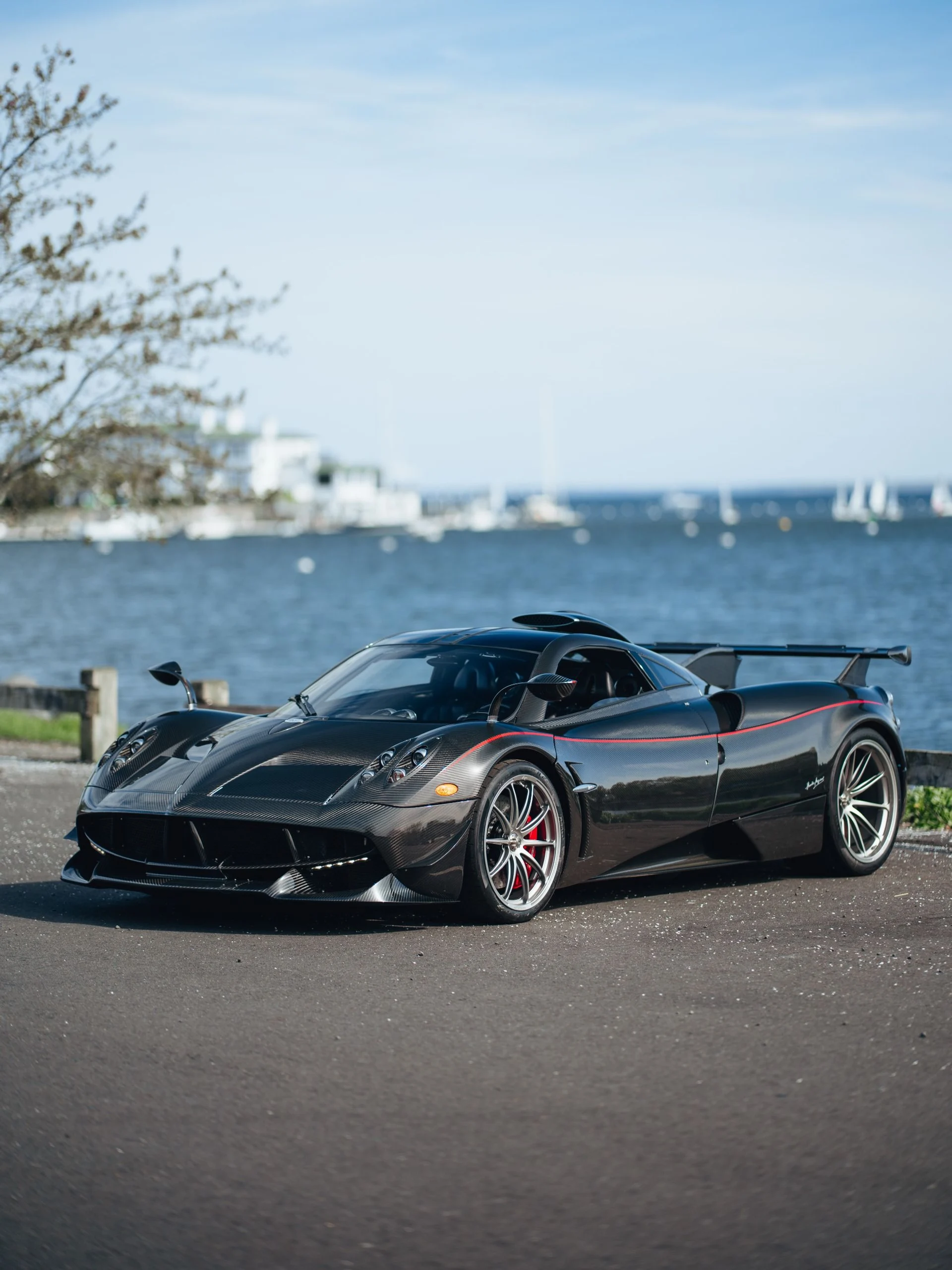 mph002_3537751269_Used_2014_Pagani_Huayra_Coupe_1778355698_89ce8fa74d