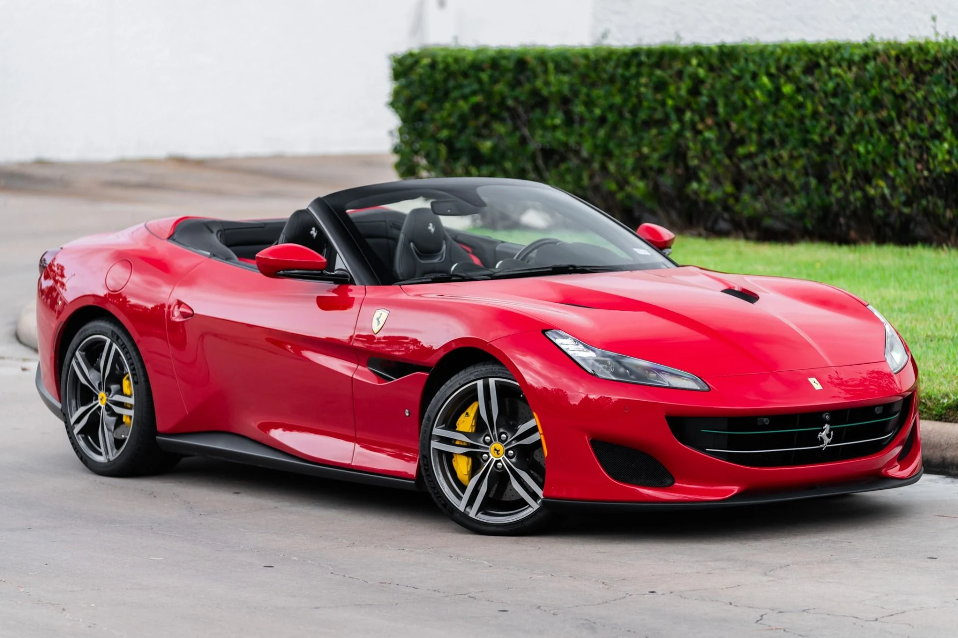 mph002_3538778050_Used_2019_Ferrari_Portofino_1768420452_d5d096306a