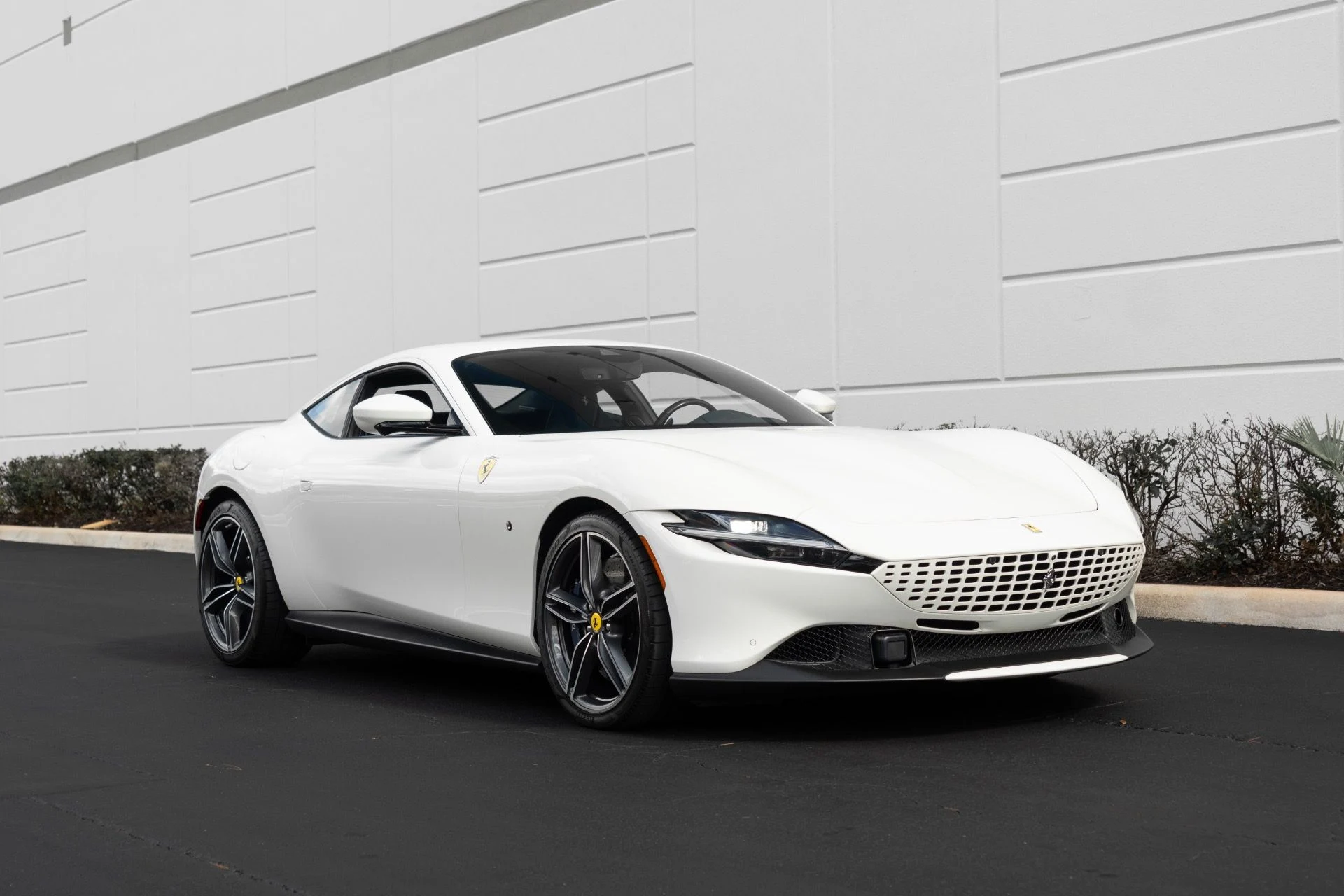 mph002_3541657205_Used_2022_Ferrari_Roma_1764790245_53679b7416