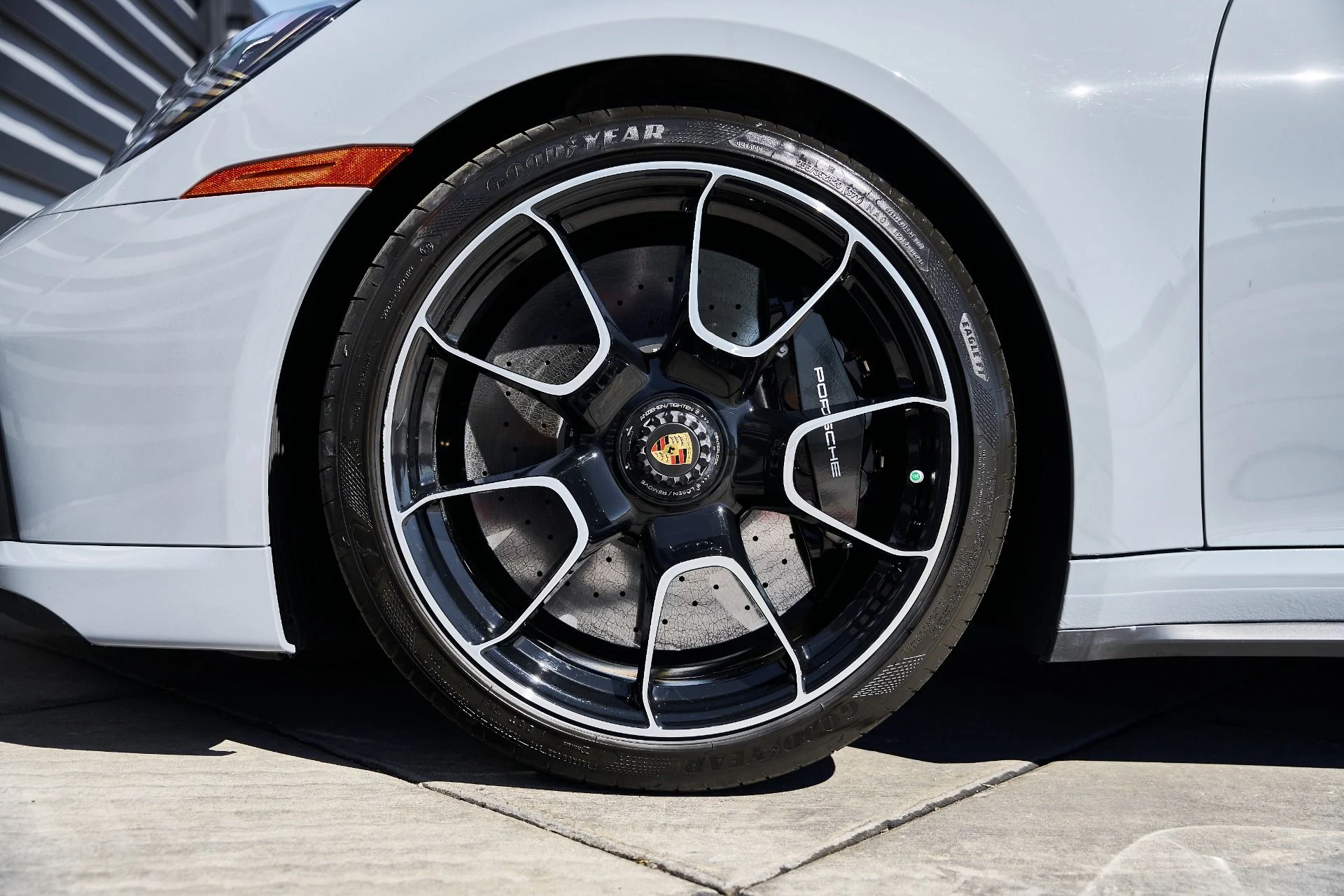 mph002_3543250352_Used_2024_Porsche_911_Turbo_S_1773967959_d48a6be8a7