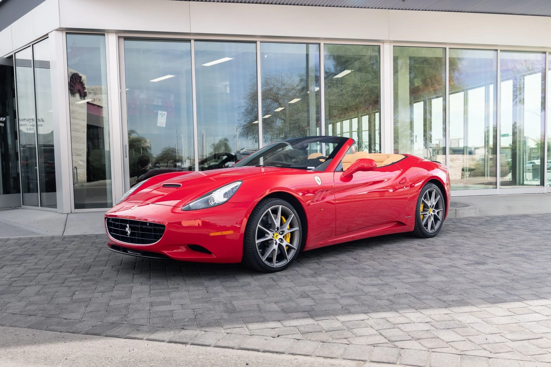 mph002_3550548195_Used_2010_Ferrari_California_1772056866_09ef938138