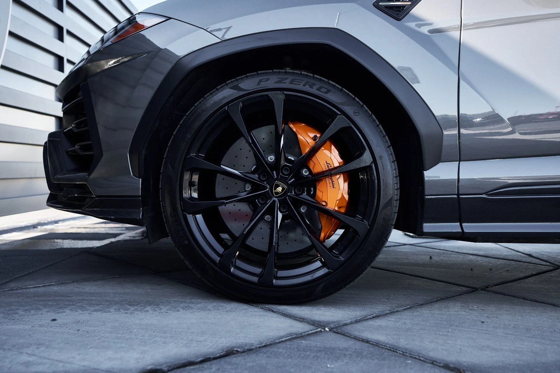 mph002_3571643167_Used_2022_Lamborghini_Urus_Base_1759562012_44e062d9ea