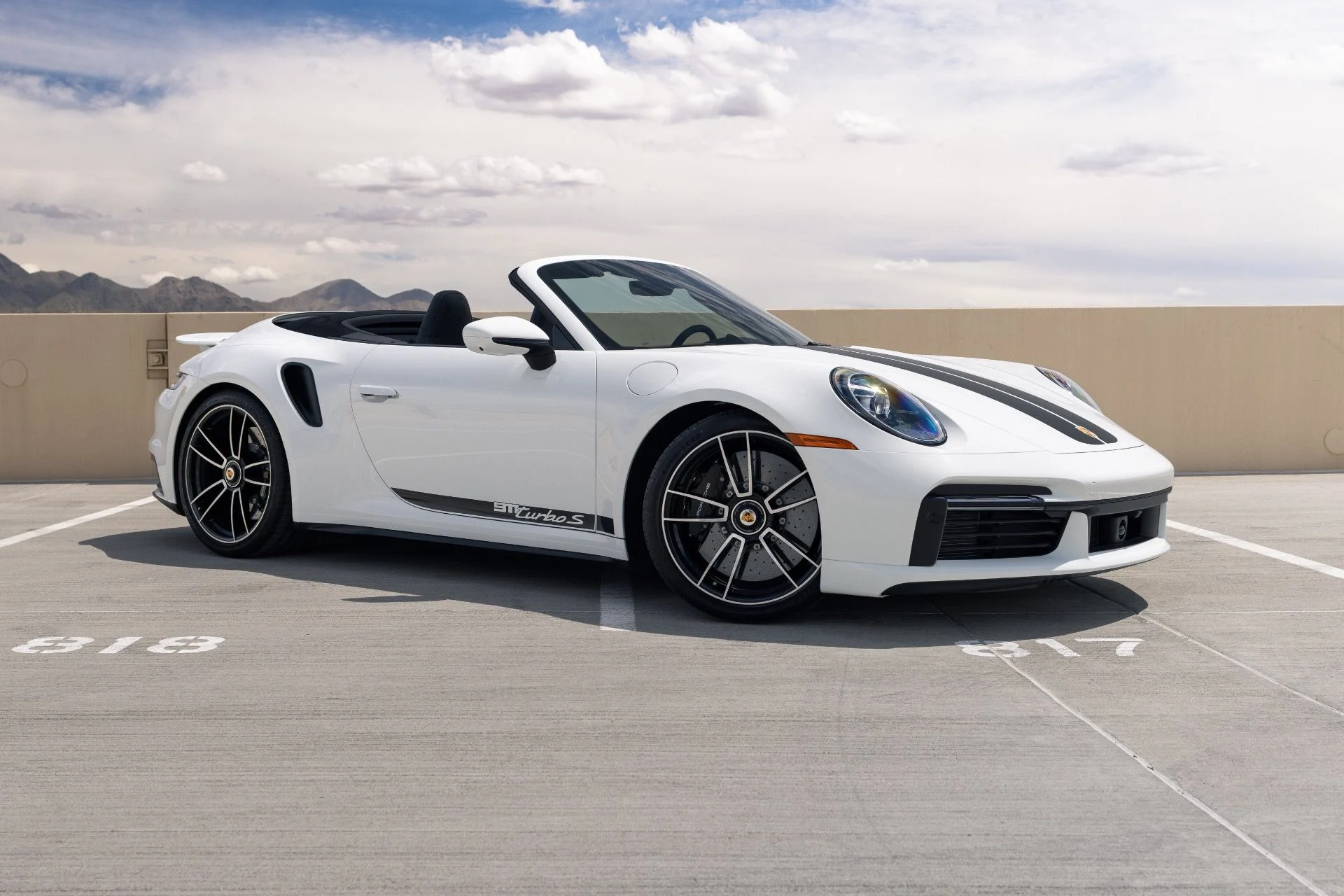 mph002_3572137989_Used_2025_Porsche_911_Turbo_S_1776200682_f973950f4f