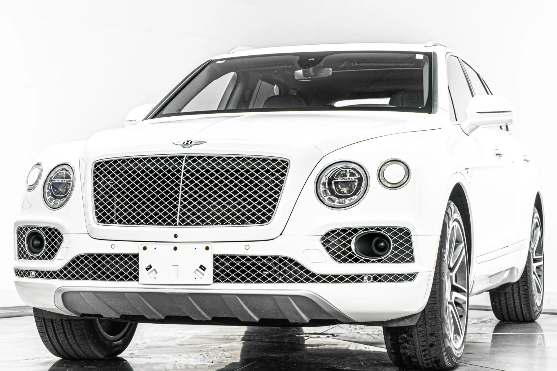 mph002_3573496333_Used_2018_Bentley_Bentayga_Activity_Edition_1786648864_2c12605a4a