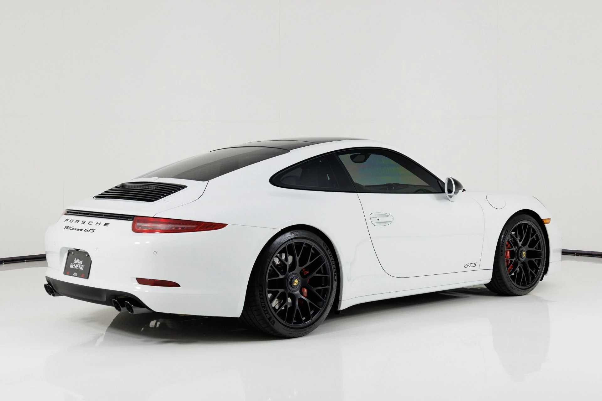 mph002_3581909300_Used_2016_Porsche_911_Carrera_GTS_1792778159_7b8fc6d2c3